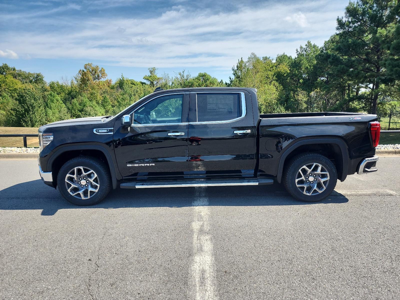 2026 GMC Sierra 1500 Crew Cab Short Box 4-Wheel Drive SLT