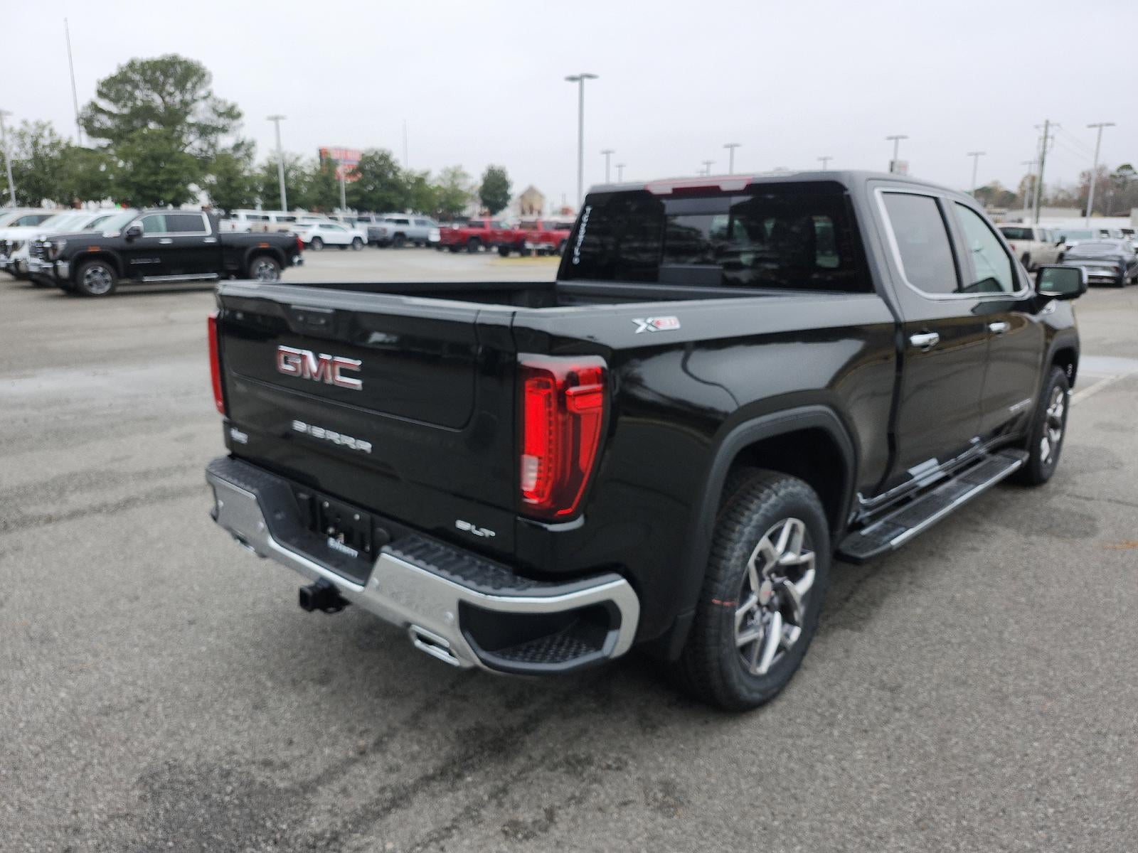 2026 GMC Sierra 1500 Crew Cab Short Box 4-Wheel Drive SLT