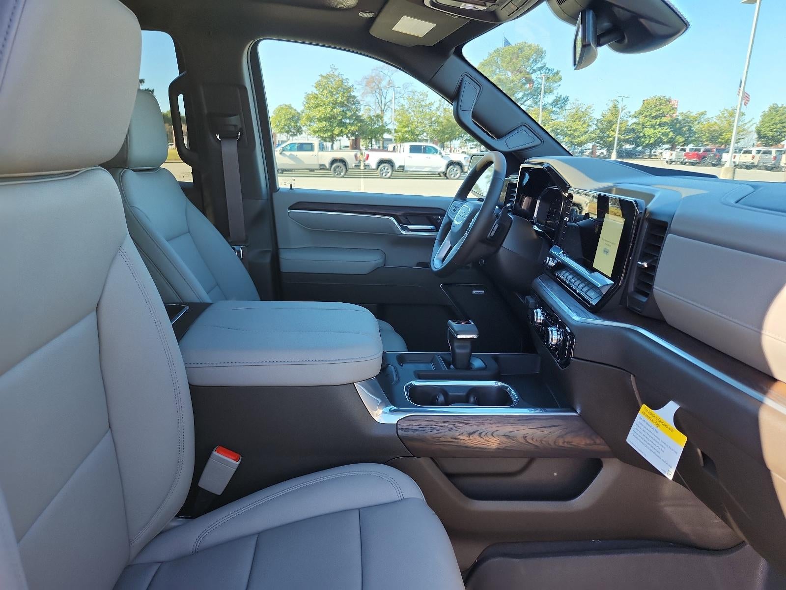 2026 GMC Sierra 1500 Crew Cab Short Box 4-Wheel Drive SLT