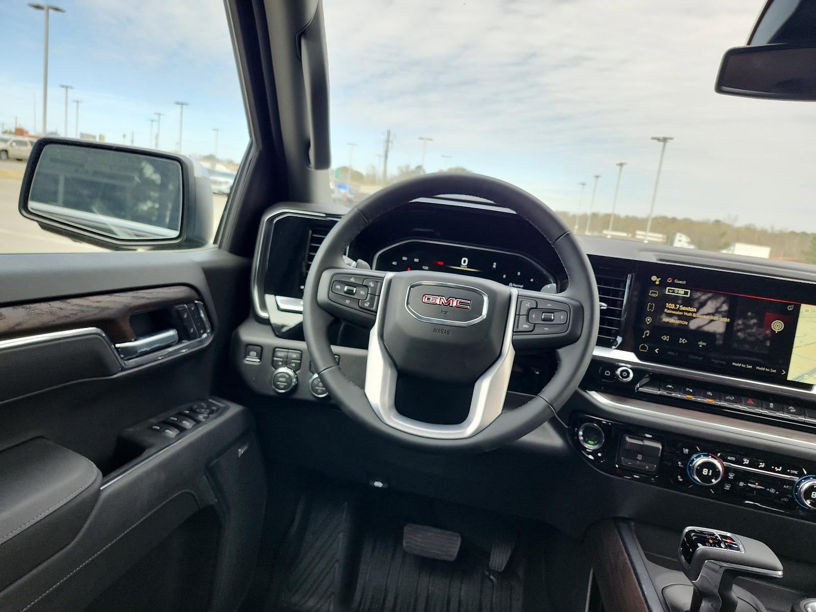 2026 GMC Sierra 1500 Crew Cab Short Box 4-Wheel Drive SLT