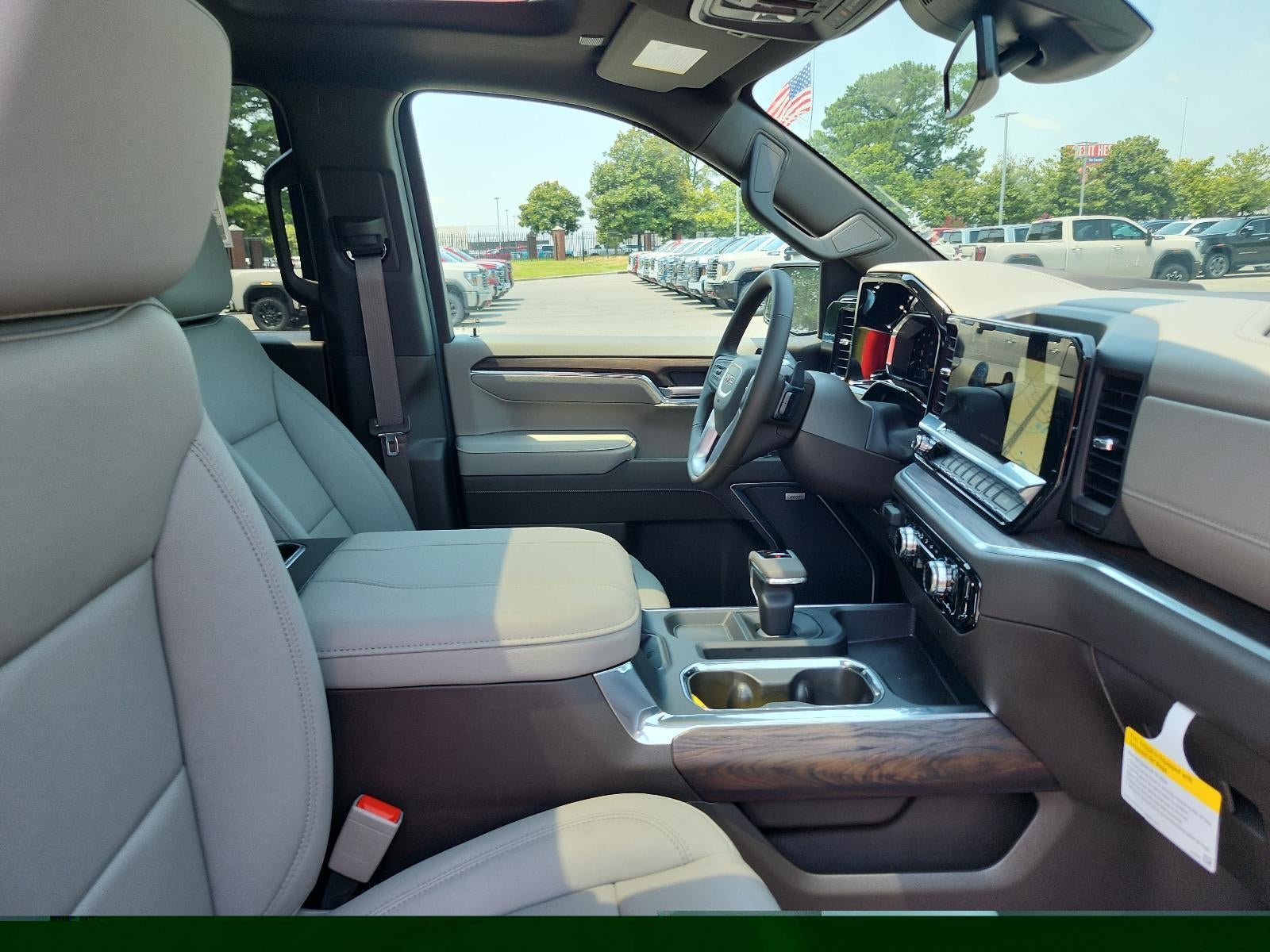 2026 GMC Sierra 1500 Crew Cab Short Box 4-Wheel Drive SLT