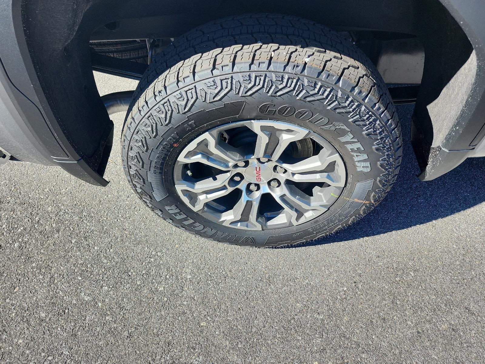 2026 GMC Sierra 1500 Crew Cab Short Box 4-Wheel Drive SLT