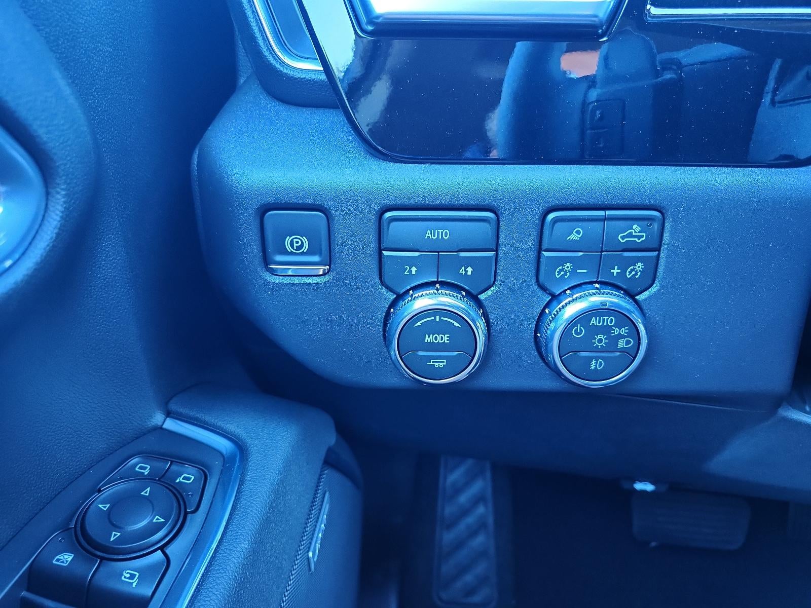 2026 GMC Sierra 1500 Crew Cab Short Box 4-Wheel Drive SLT