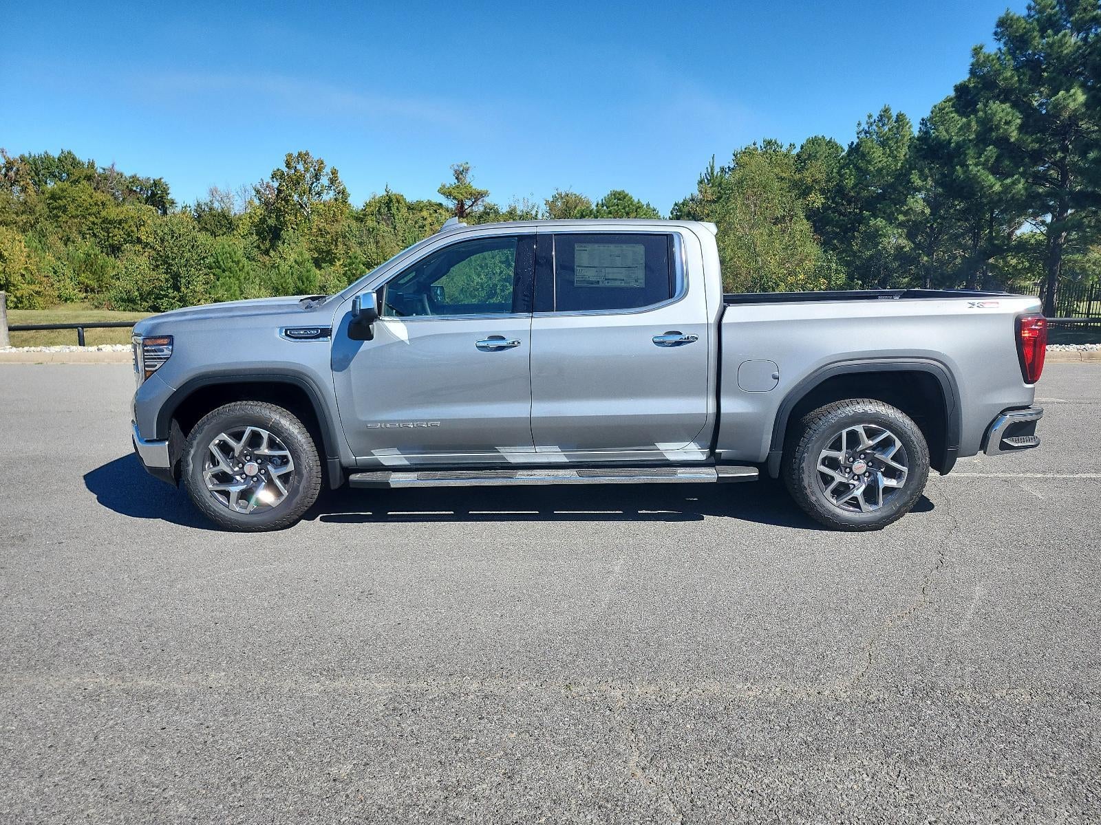 2026 GMC Sierra 1500 Crew Cab Short Box 4-Wheel Drive SLT