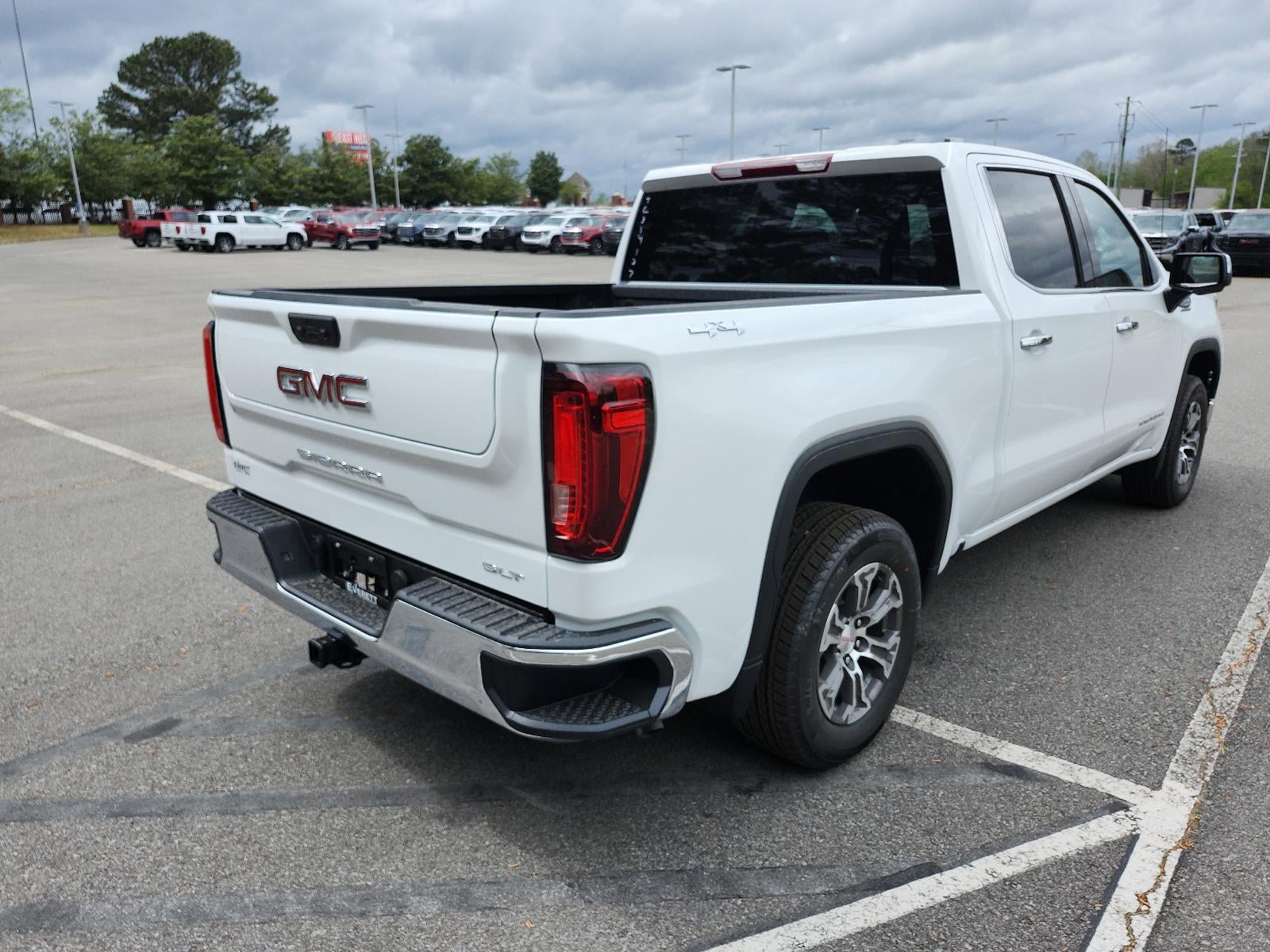 2026 GMC Sierra 1500 Crew Cab Short Box 4-Wheel Drive SLT