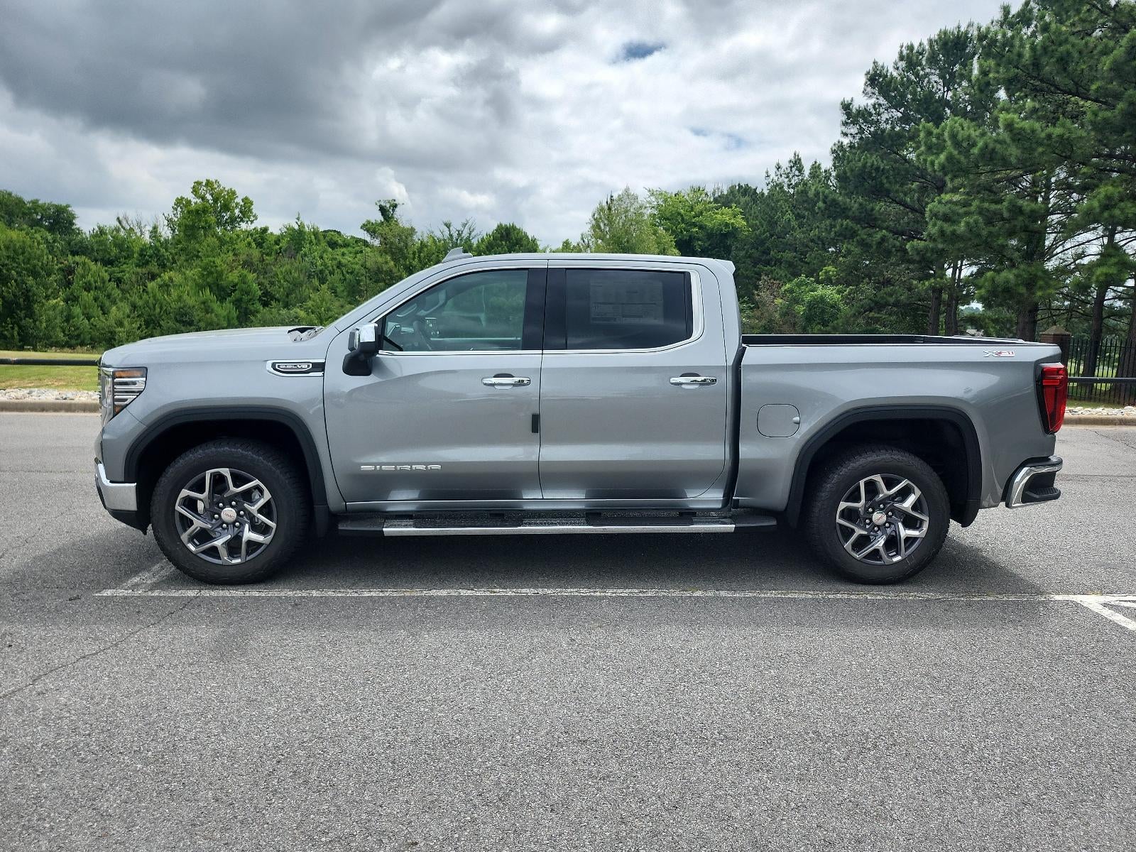 2026 GMC Sierra 1500 Crew Cab Short Box 4-Wheel Drive SLT