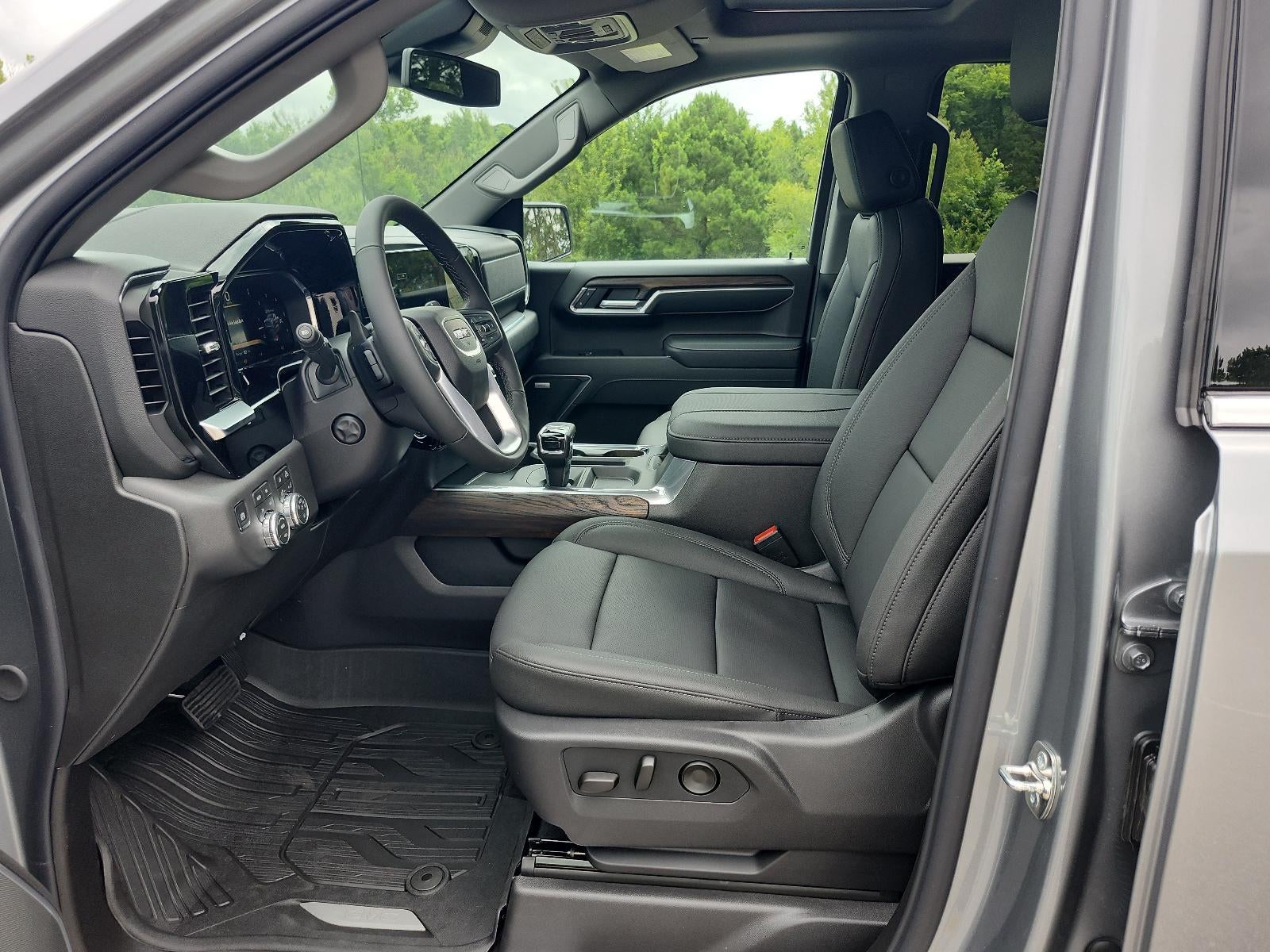 2026 GMC Sierra 1500 Crew Cab Short Box 4-Wheel Drive SLT