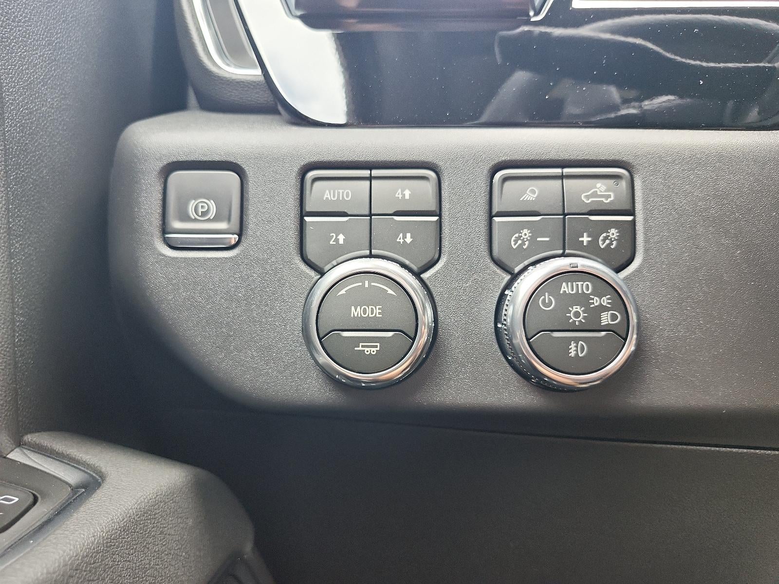 2026 GMC Sierra 1500 Crew Cab Short Box 4-Wheel Drive SLT