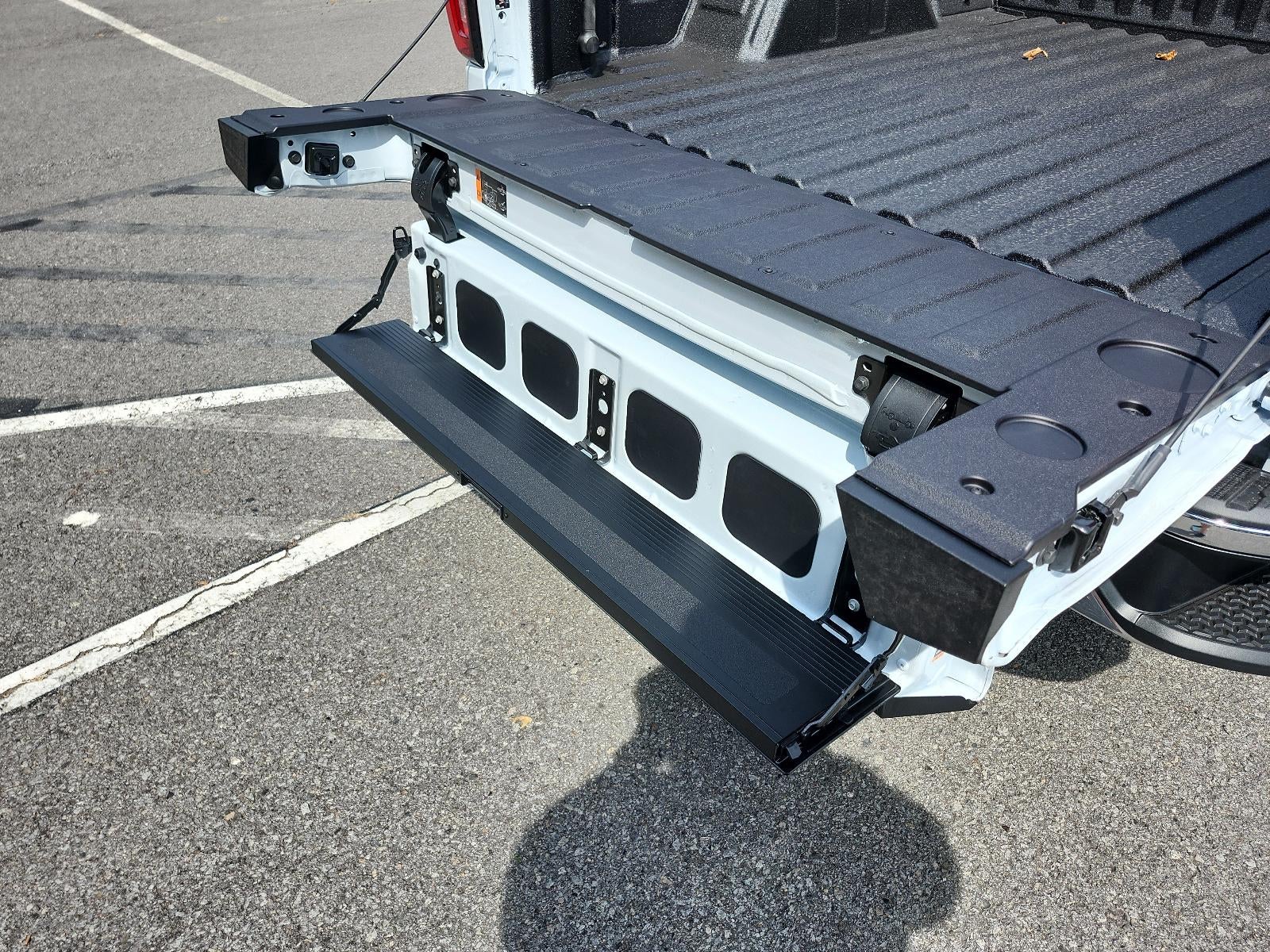 2026 GMC Sierra 1500 Crew Cab Short Box 4-Wheel Drive SLT