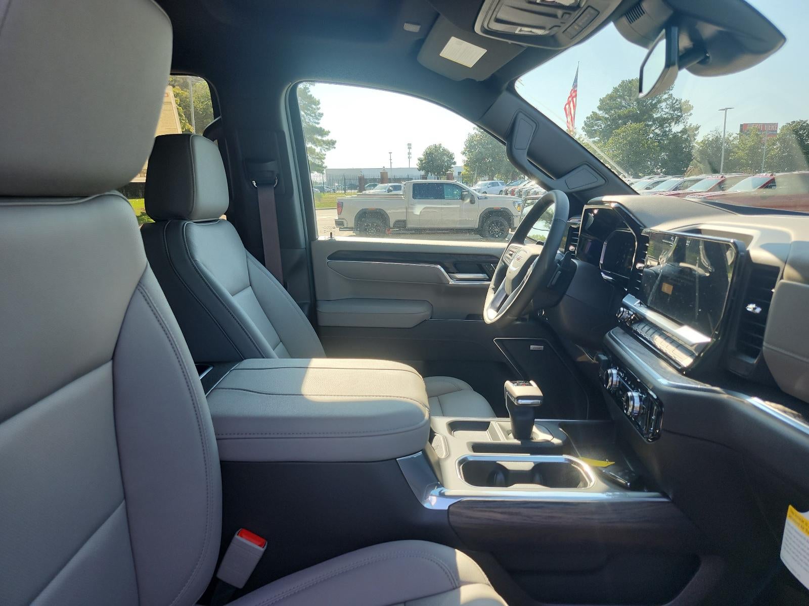 2026 GMC Sierra 1500 Crew Cab Short Box 4-Wheel Drive SLT