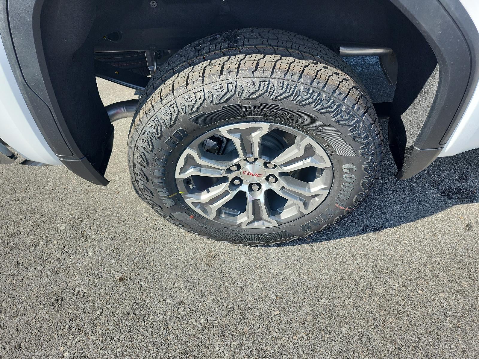 2026 GMC Sierra 1500 Crew Cab Short Box 4-Wheel Drive SLT