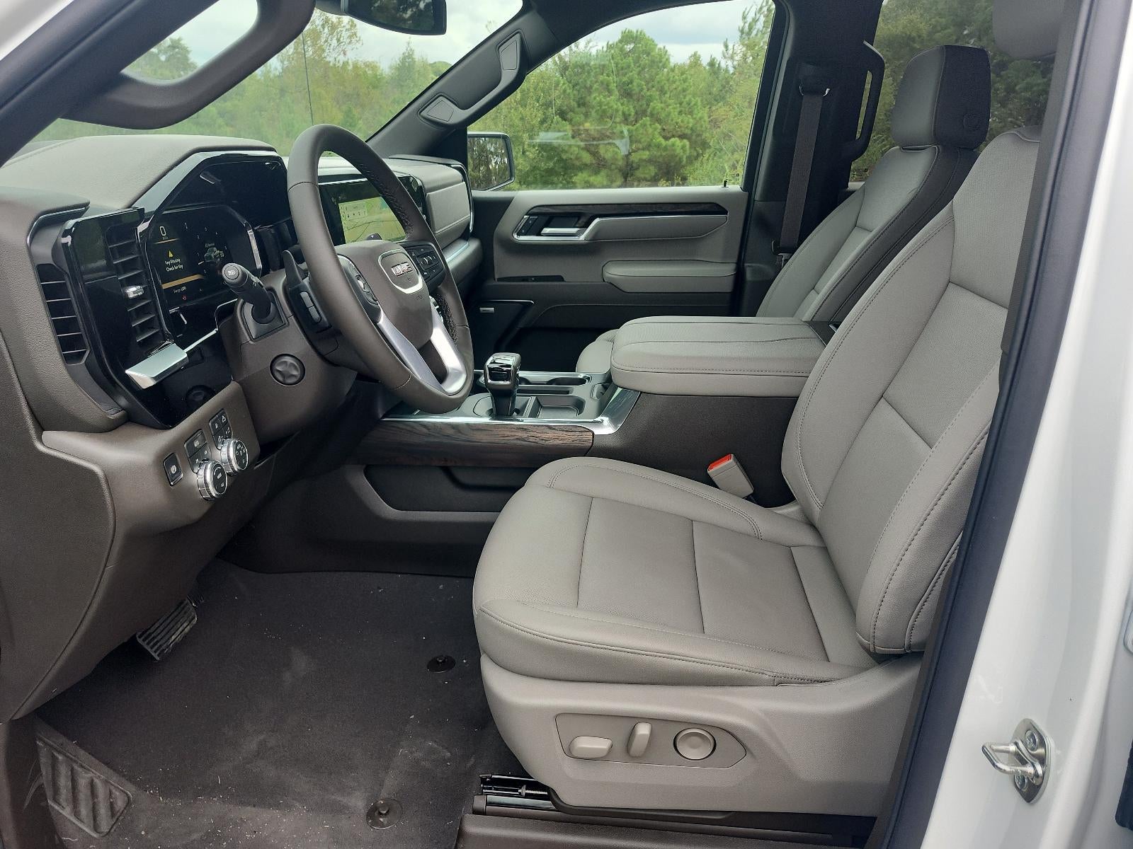 2026 GMC Sierra 1500 Crew Cab Short Box 4-Wheel Drive SLT