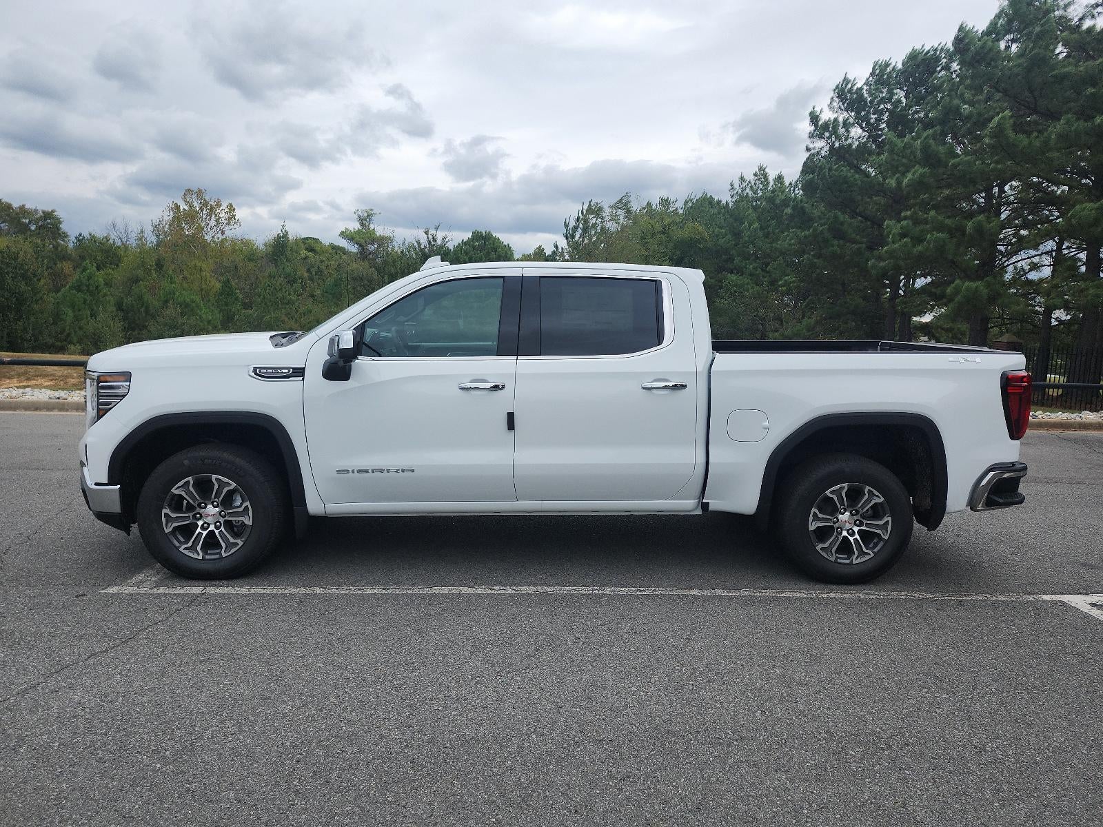 2026 GMC Sierra 1500 Crew Cab Short Box 4-Wheel Drive SLT