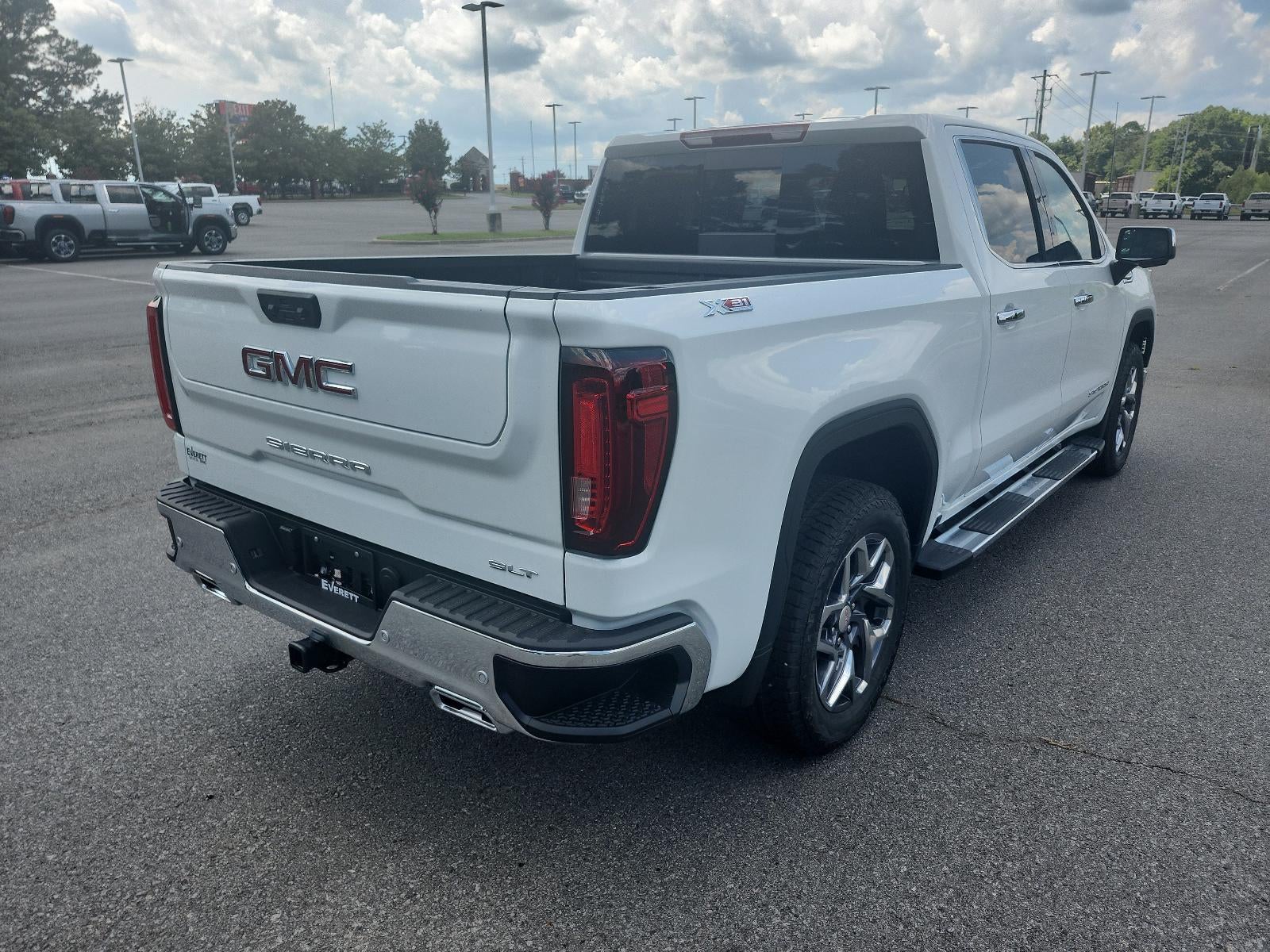 2026 GMC Sierra 1500 Crew Cab Short Box 4-Wheel Drive SLT