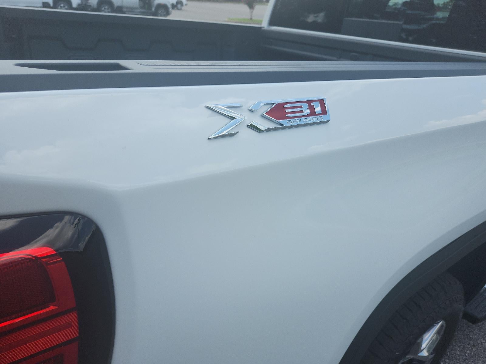 2026 GMC Sierra 1500 Crew Cab Short Box 4-Wheel Drive SLT