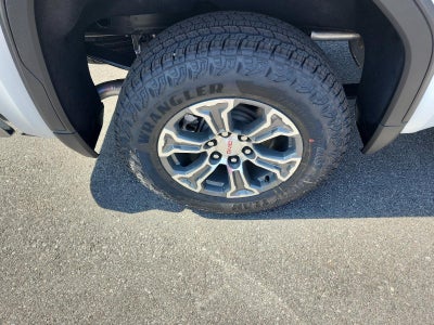 2026 GMC Sierra 1500 Crew Cab Short Box 4-Wheel Drive SLT