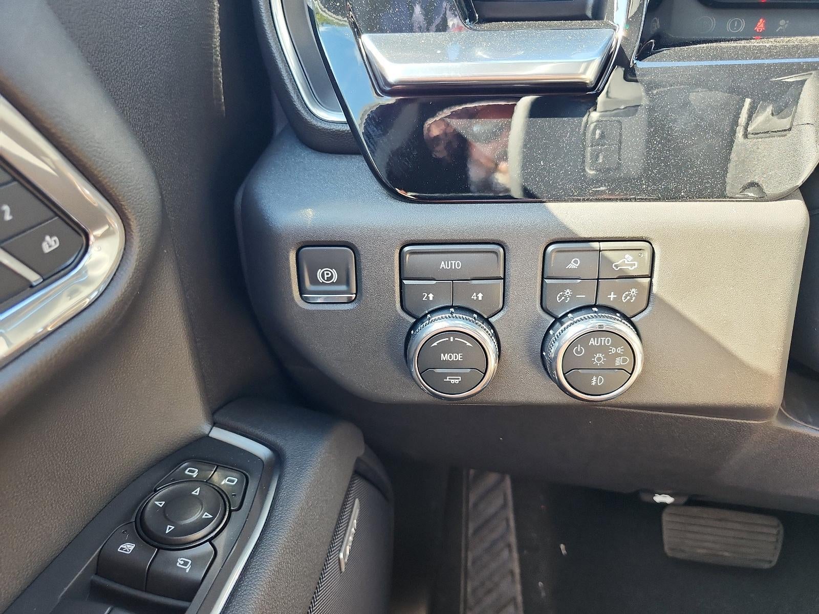 2026 GMC Sierra 1500 Crew Cab Short Box 4-Wheel Drive SLT