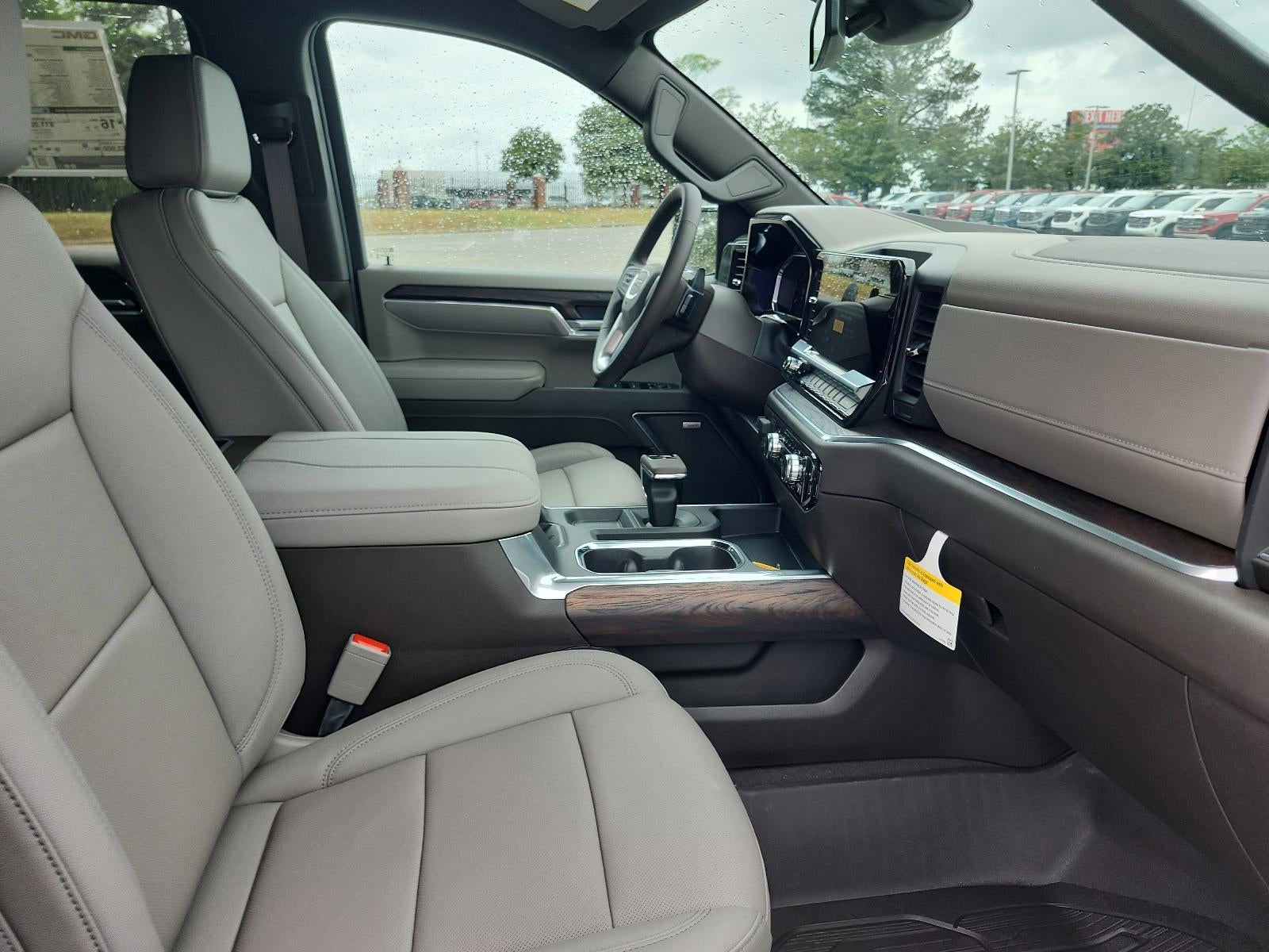 2026 GMC Sierra 1500 Crew Cab Short Box 4-Wheel Drive SLT