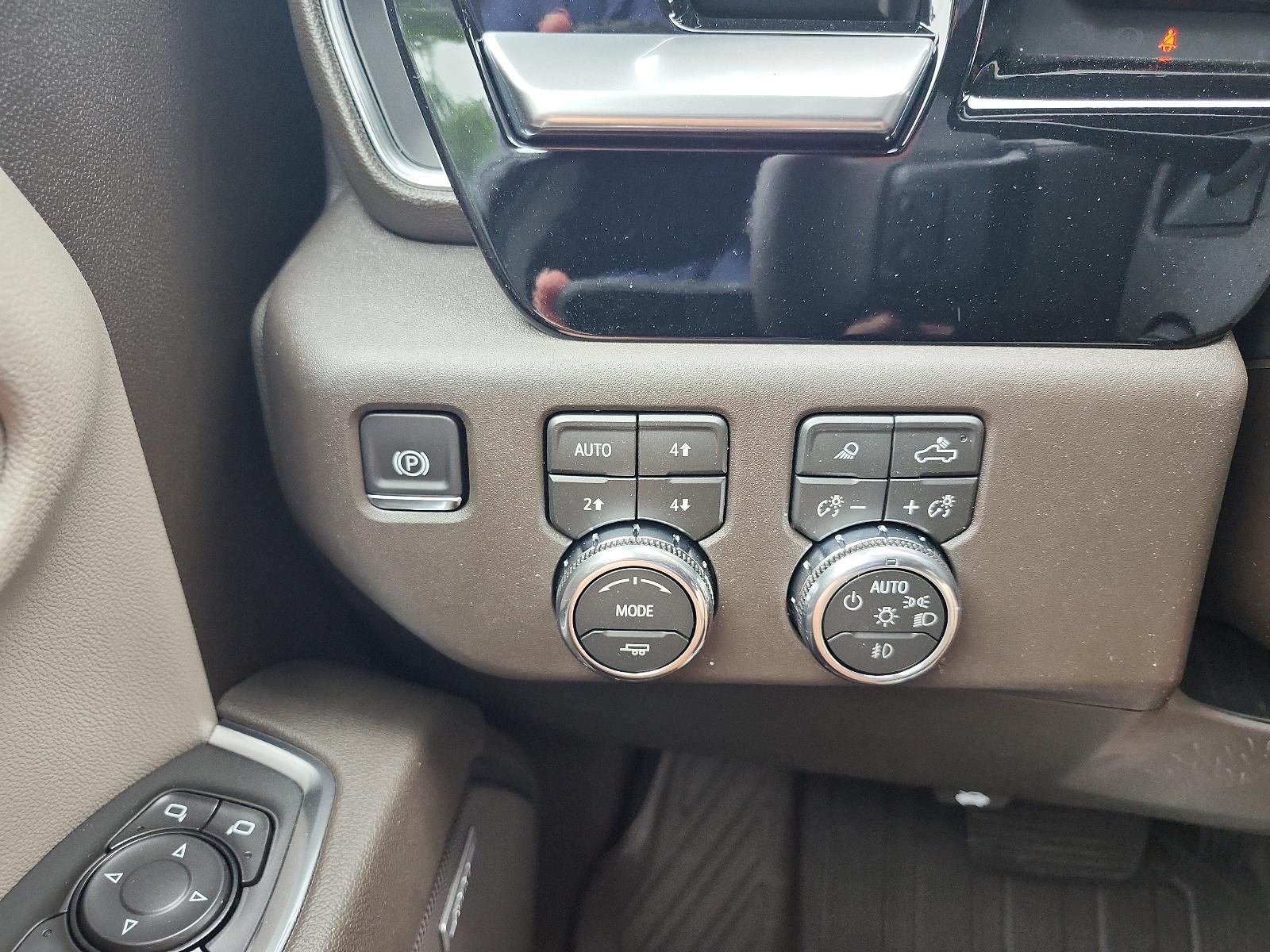 2026 GMC Sierra 1500 Crew Cab Short Box 4-Wheel Drive SLT