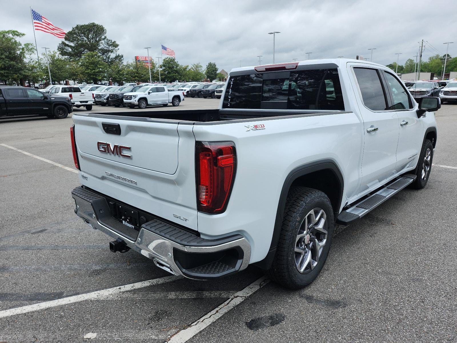 2026 GMC Sierra 1500 Crew Cab Short Box 4-Wheel Drive SLT