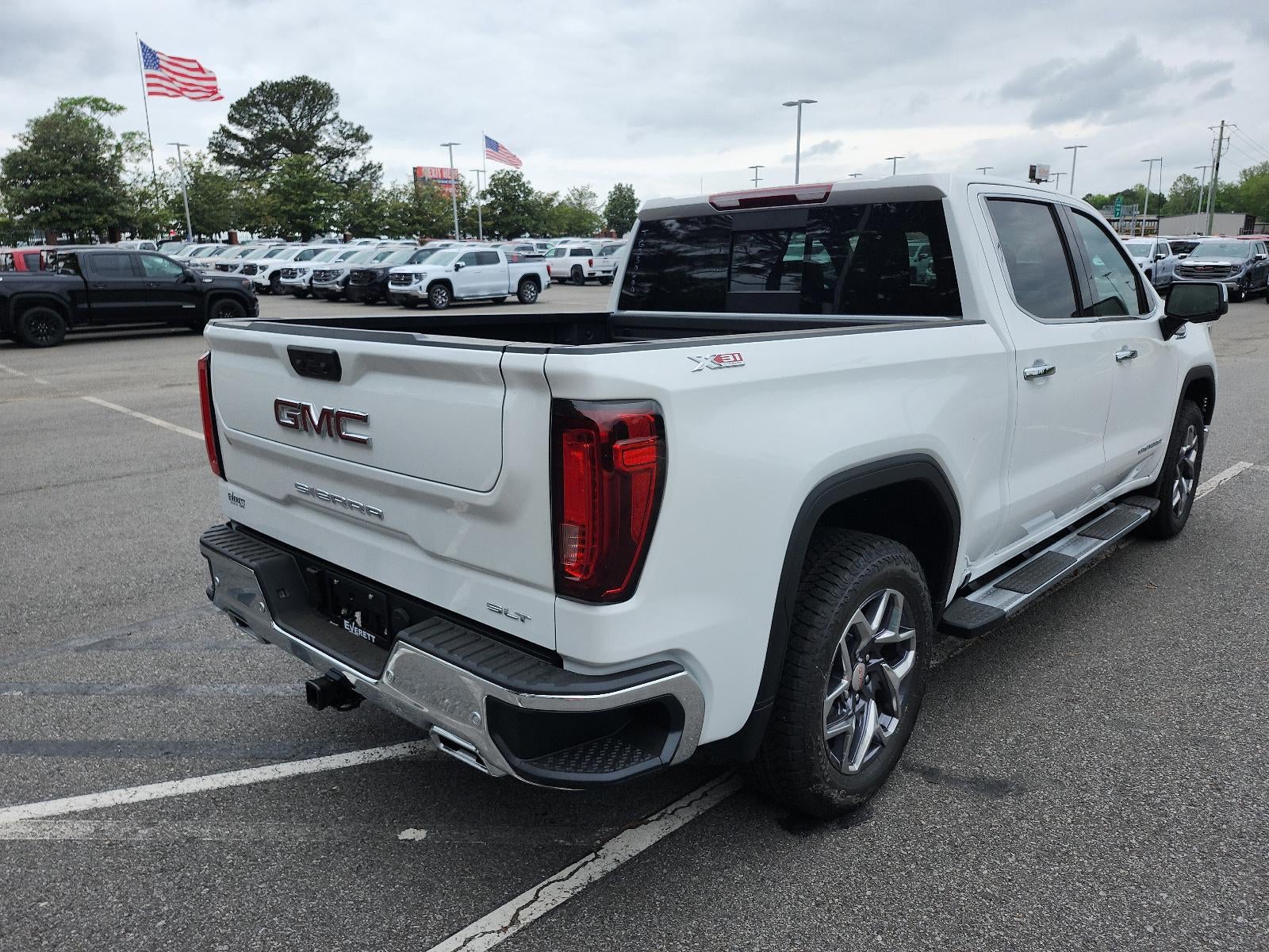 2026 GMC Sierra 1500 Crew Cab Short Box 4-Wheel Drive SLT