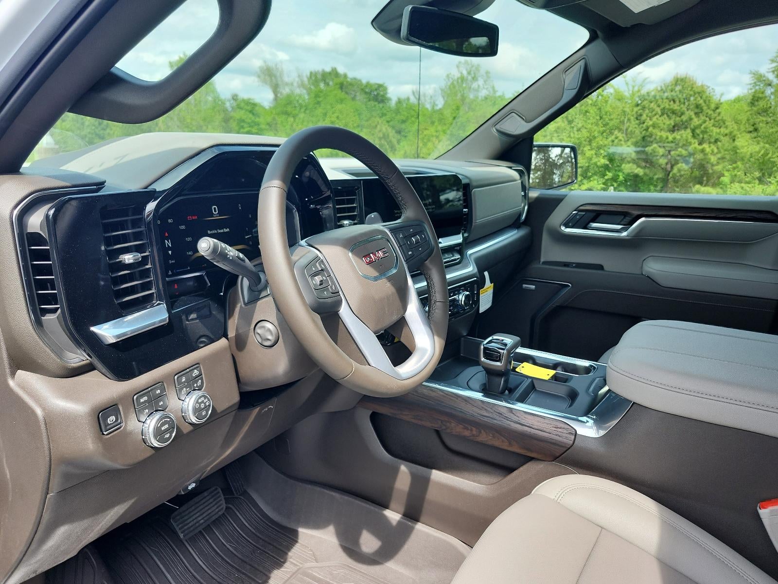 2026 GMC Sierra 1500 Crew Cab Short Box 4-Wheel Drive SLT
