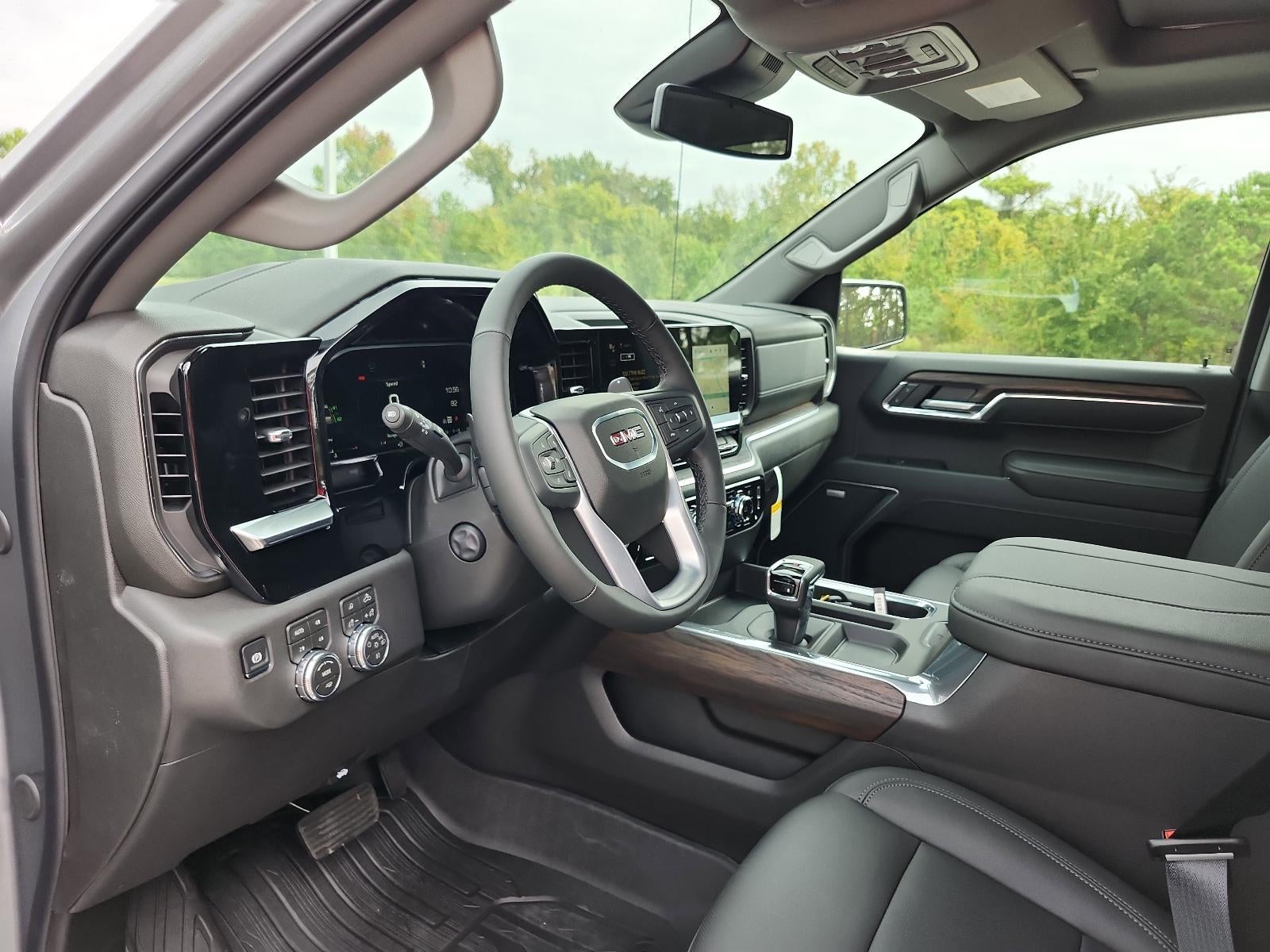 2026 GMC Sierra 1500 Crew Cab Short Box 4-Wheel Drive SLT