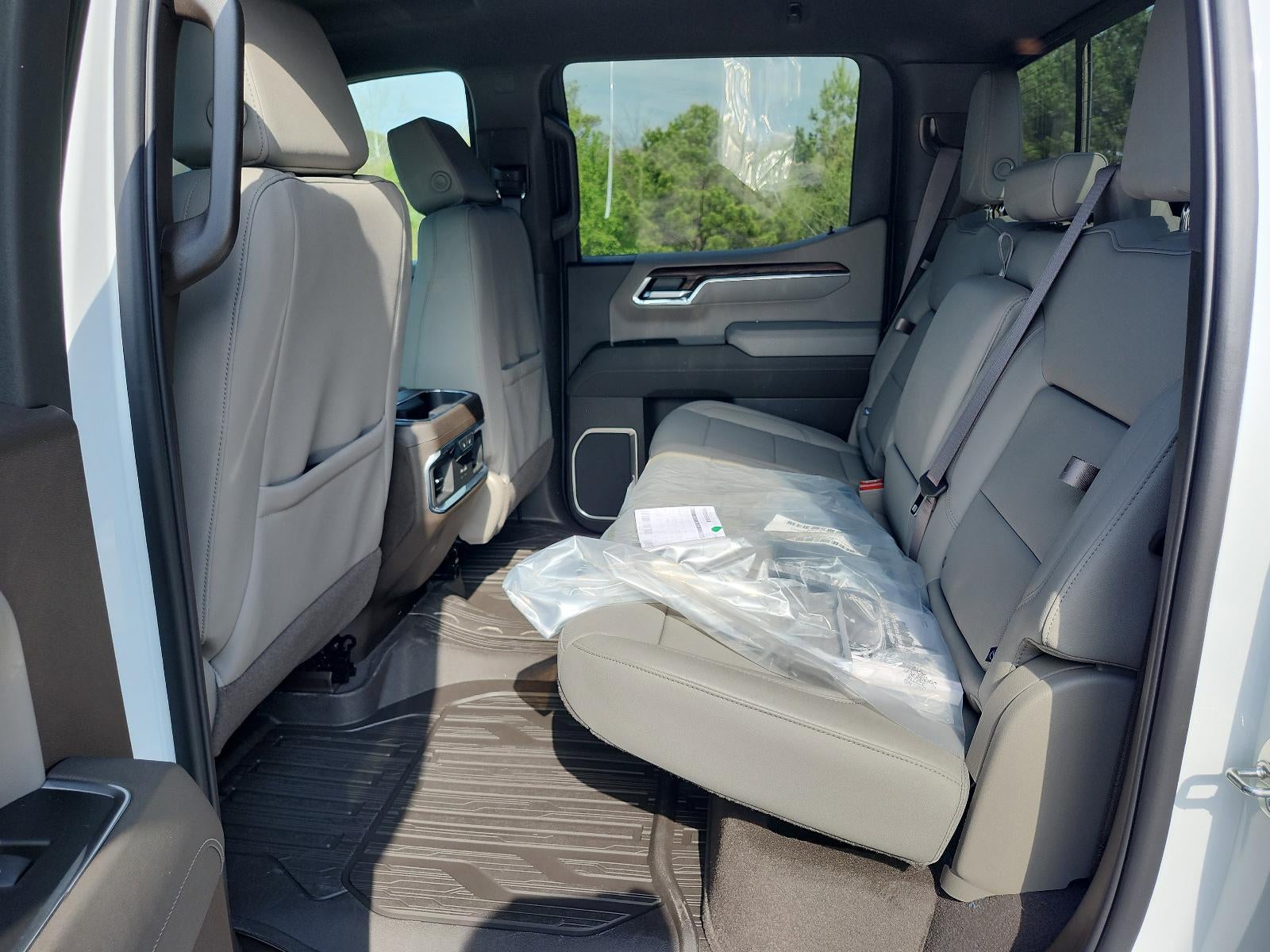 2026 GMC Sierra 1500 Crew Cab Short Box 4-Wheel Drive SLT