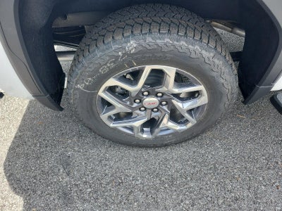 2026 GMC Sierra 1500 Crew Cab Short Box 4-Wheel Drive SLT