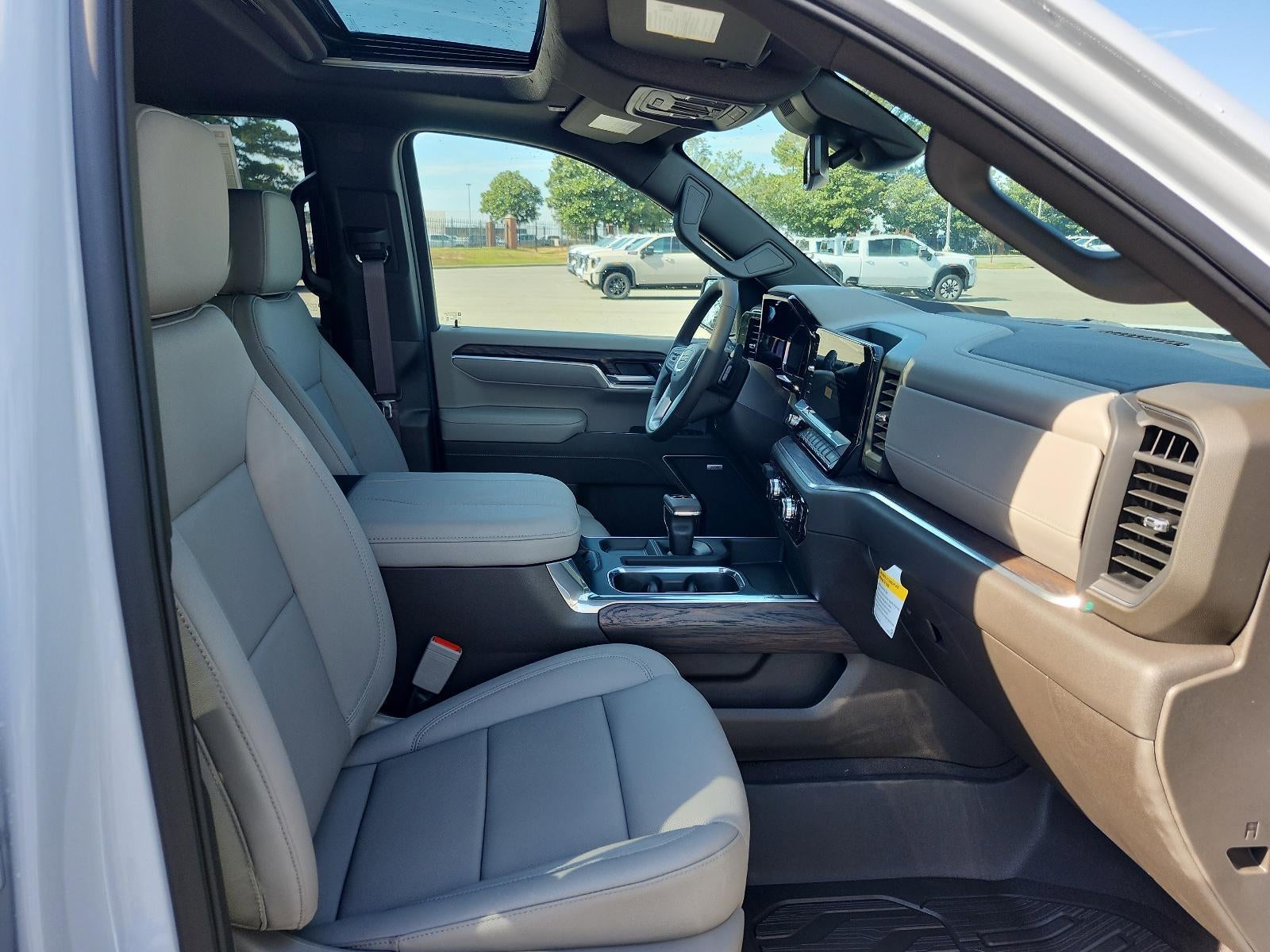 2026 GMC Sierra 1500 Crew Cab Short Box 4-Wheel Drive SLT