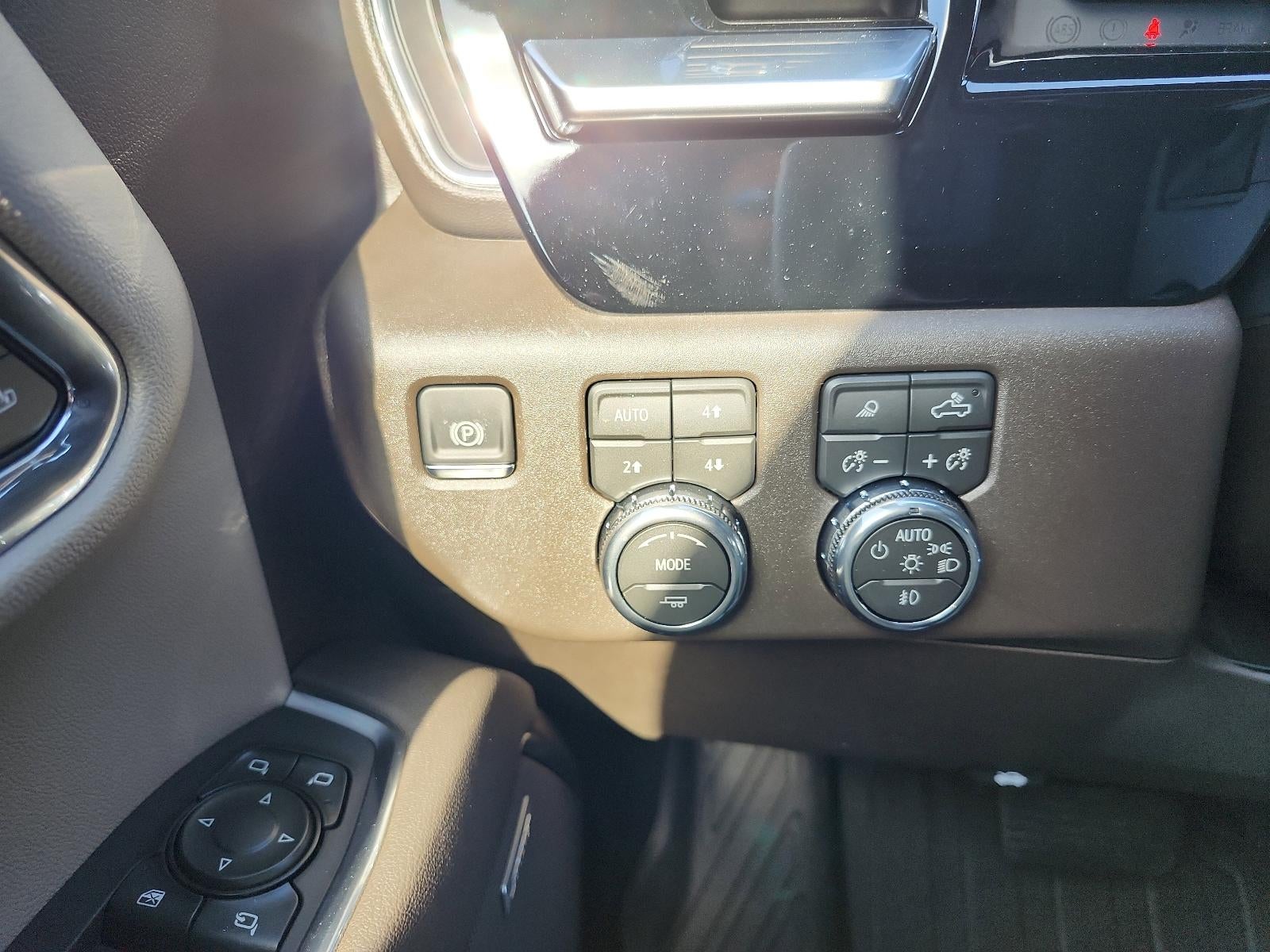 2026 GMC Sierra 1500 Crew Cab Short Box 4-Wheel Drive SLT