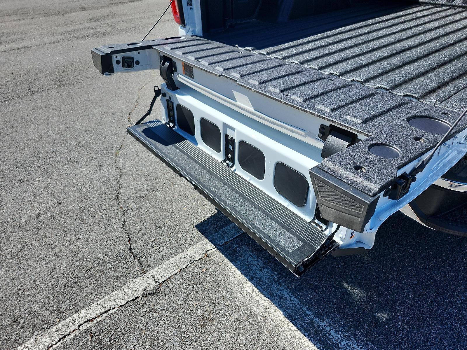 2026 GMC Sierra 1500 Crew Cab Short Box 4-Wheel Drive SLT