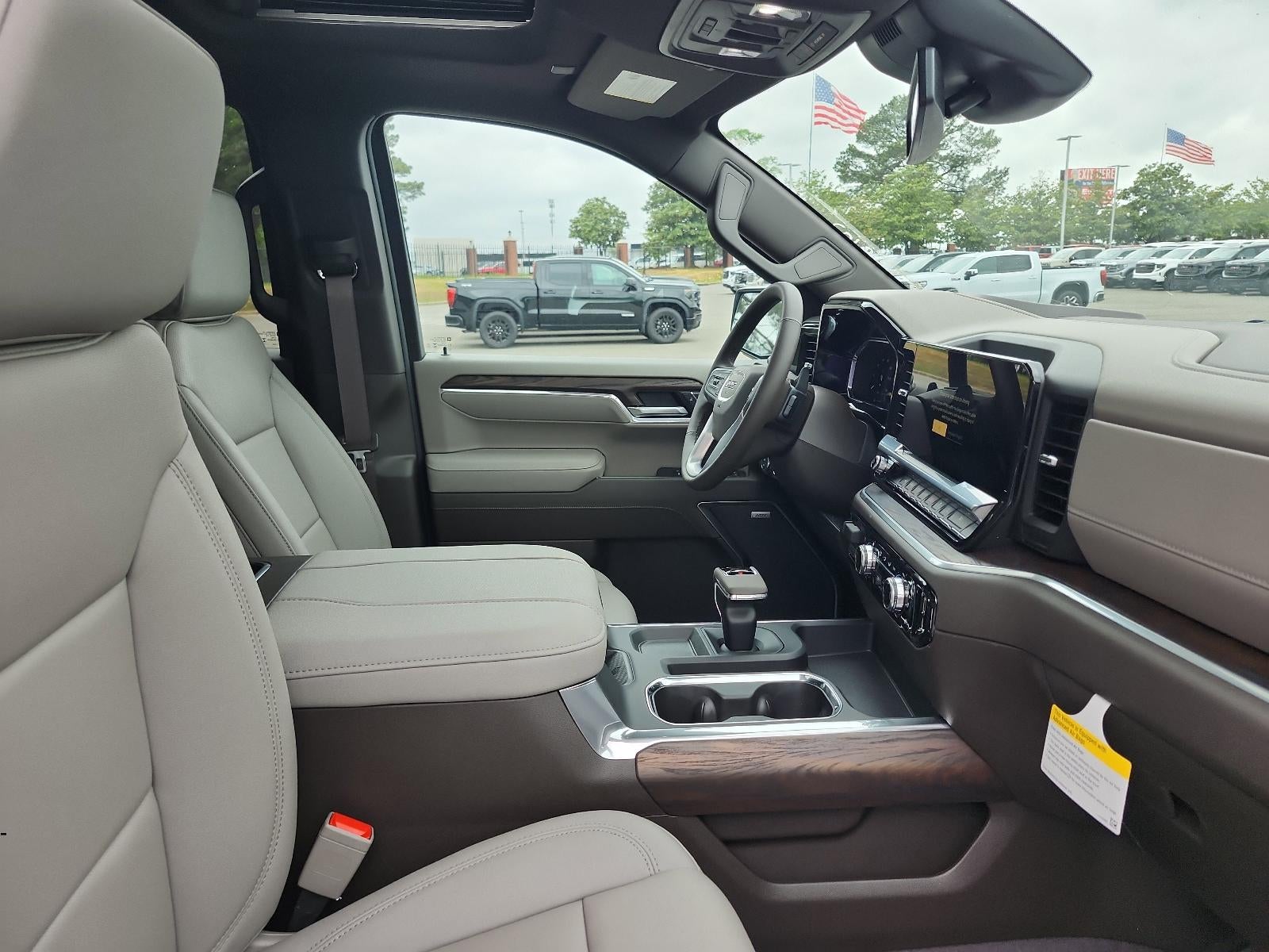 2026 GMC Sierra 1500 Crew Cab Short Box 4-Wheel Drive SLT