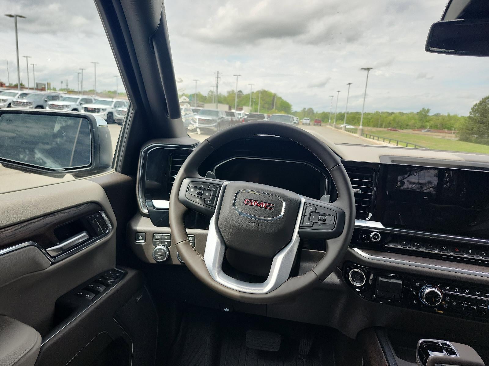 2026 GMC Sierra 1500 Crew Cab Short Box 4-Wheel Drive SLT