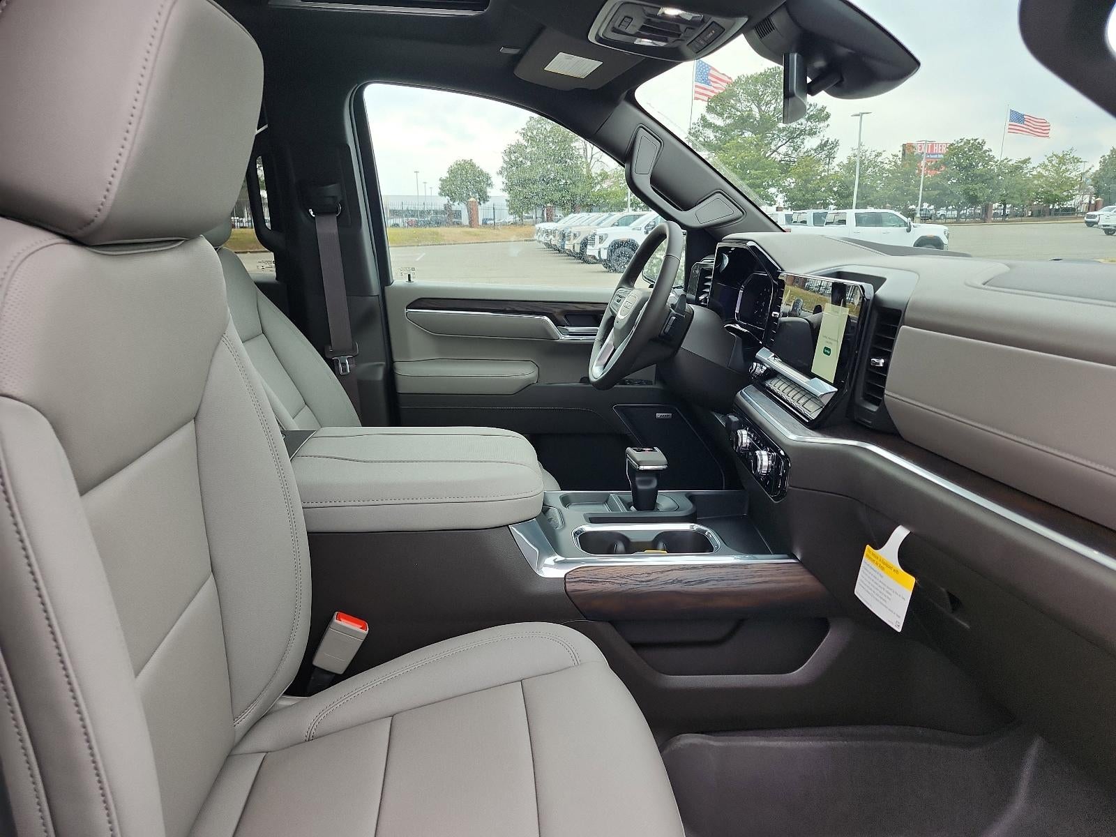 2026 GMC Sierra 1500 Crew Cab Short Box 4-Wheel Drive SLT