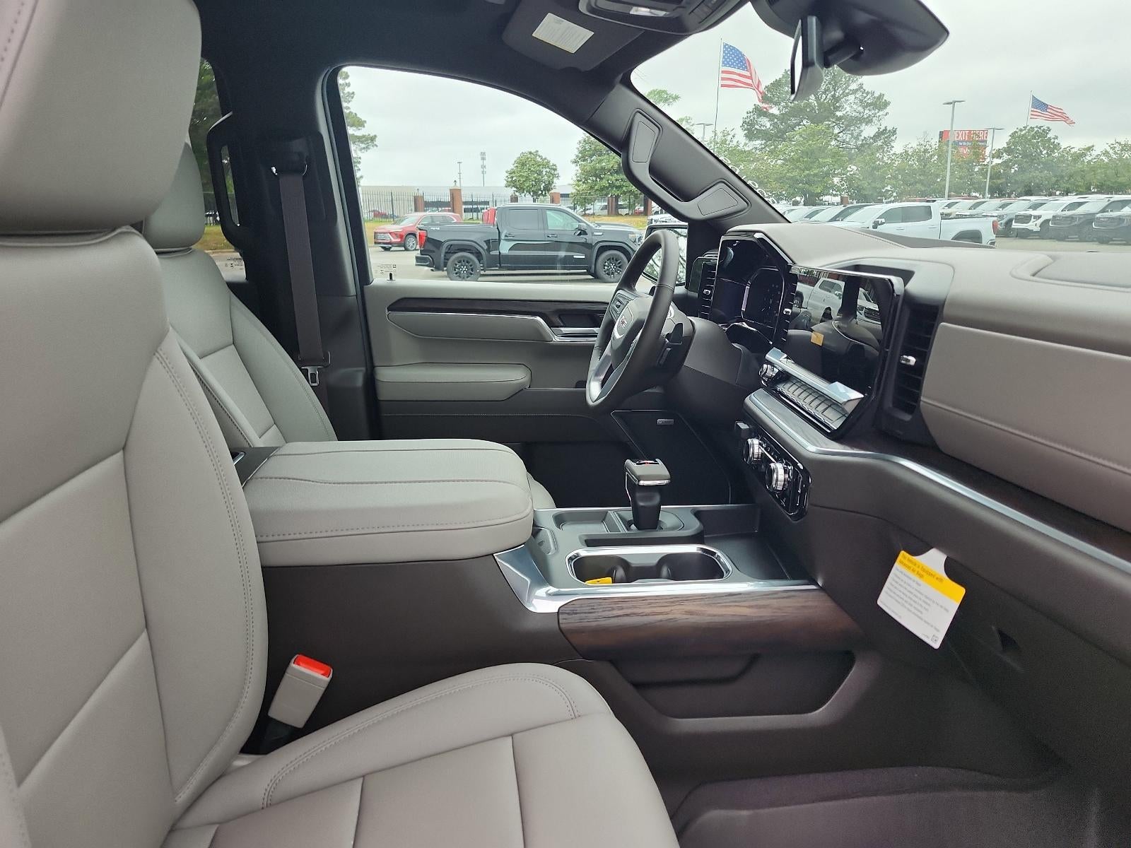 2026 GMC Sierra 1500 Crew Cab Short Box 4-Wheel Drive SLT