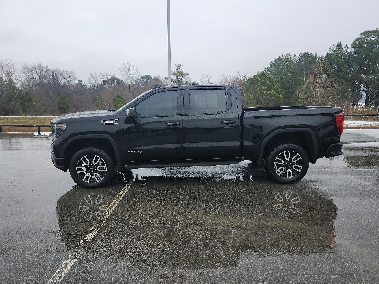 2024 GMC Sierra 1500 AT4
