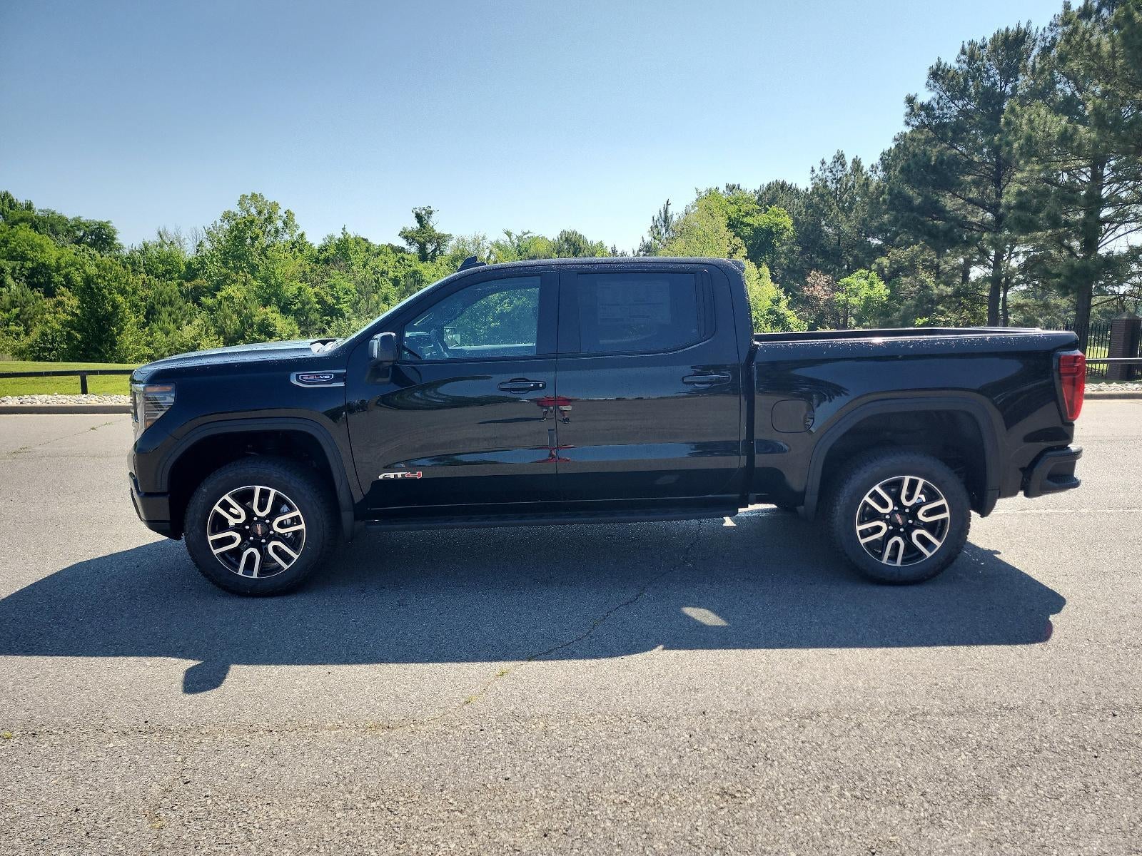 2026 GMC Sierra 1500 Crew Cab Short Box 4-Wheel Drive AT4