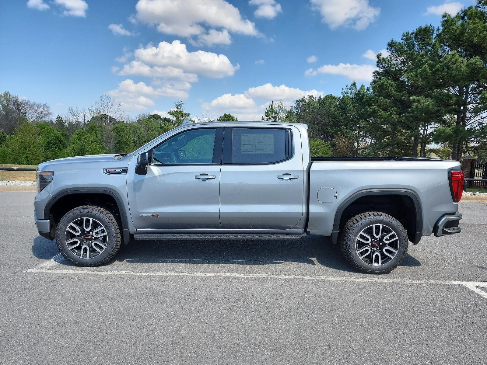 2026 GMC Sierra 1500 Crew Cab Short Box 4-Wheel Drive AT4