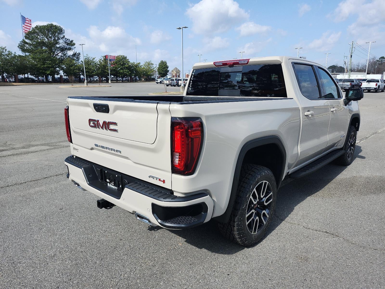 2026 GMC Sierra 1500 Crew Cab Short Box 4-Wheel Drive AT4