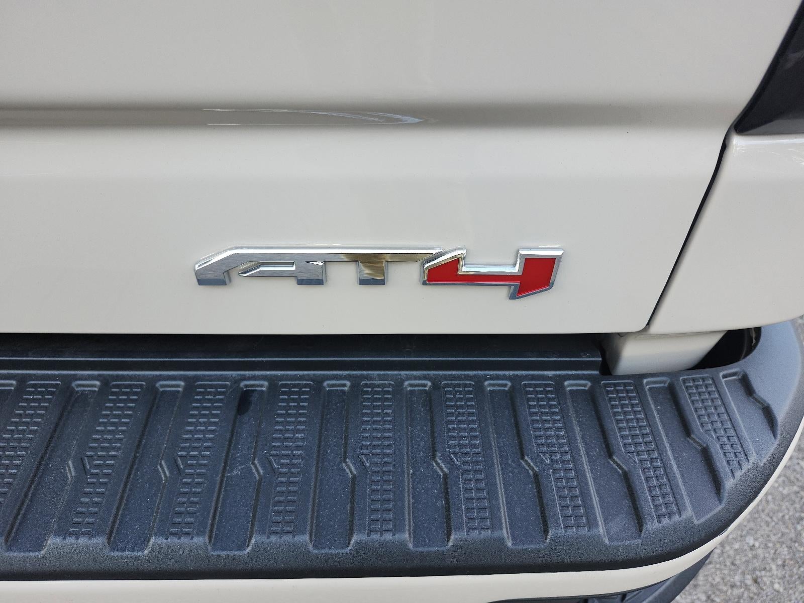 2026 GMC Sierra 1500 Crew Cab Short Box 4-Wheel Drive AT4