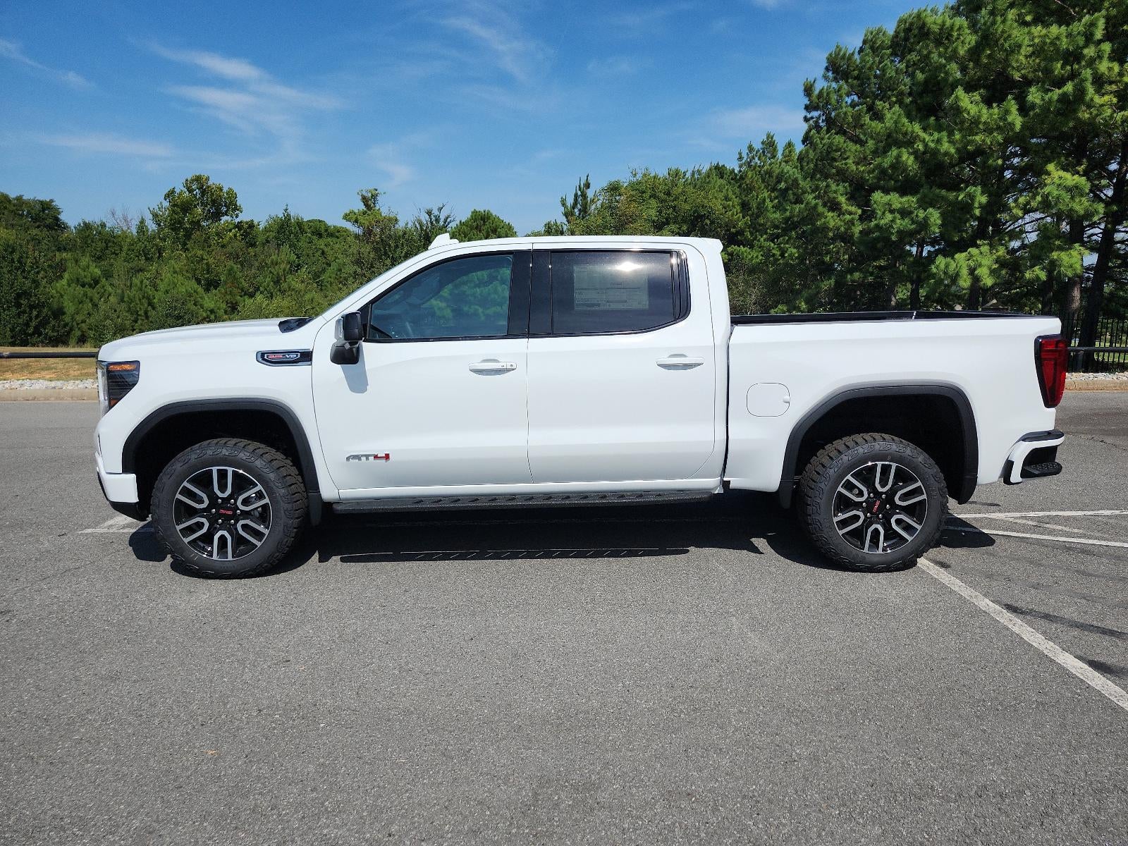 2026 GMC Sierra 1500 Crew Cab Short Box 4-Wheel Drive AT4