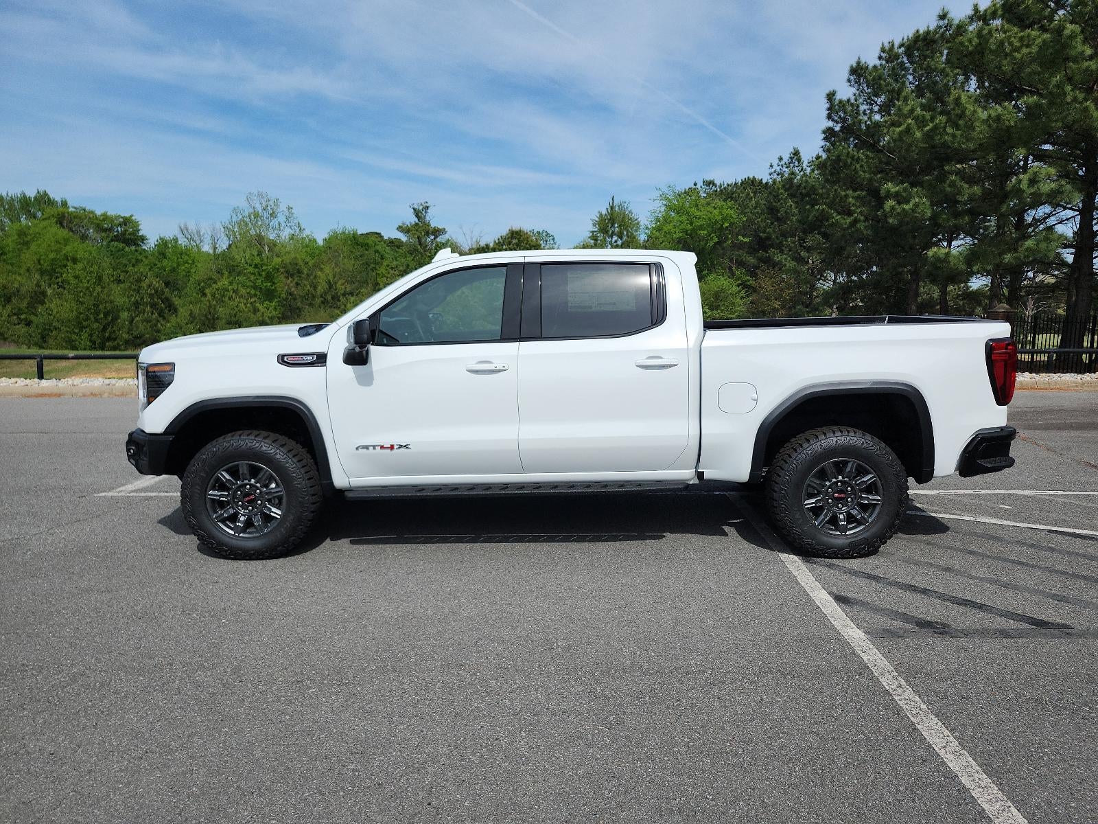 2026 GMC Sierra 1500 Crew Cab Short Box 4-Wheel Drive AT4X