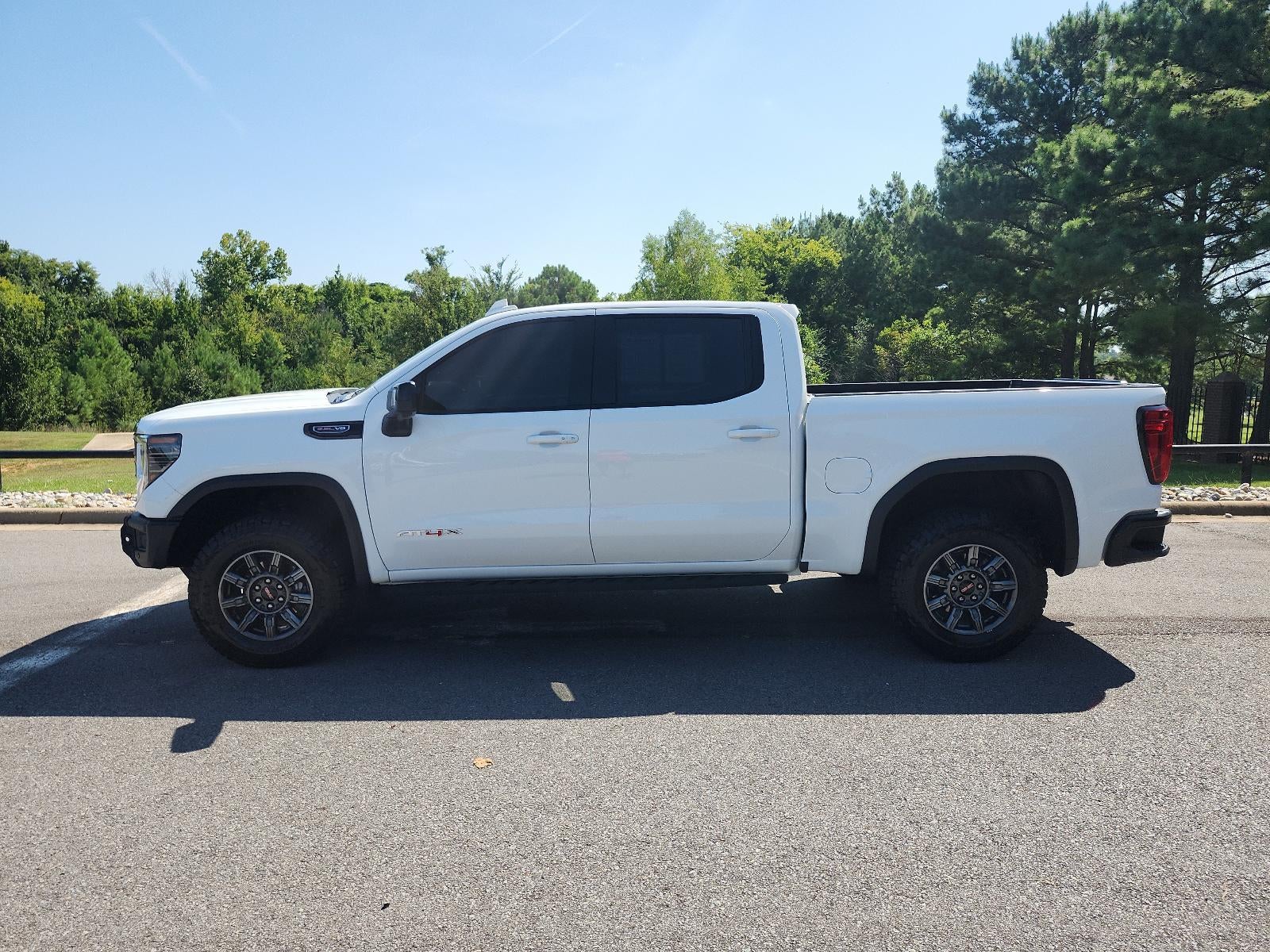 2025 GMC Sierra 1500 AT4X
