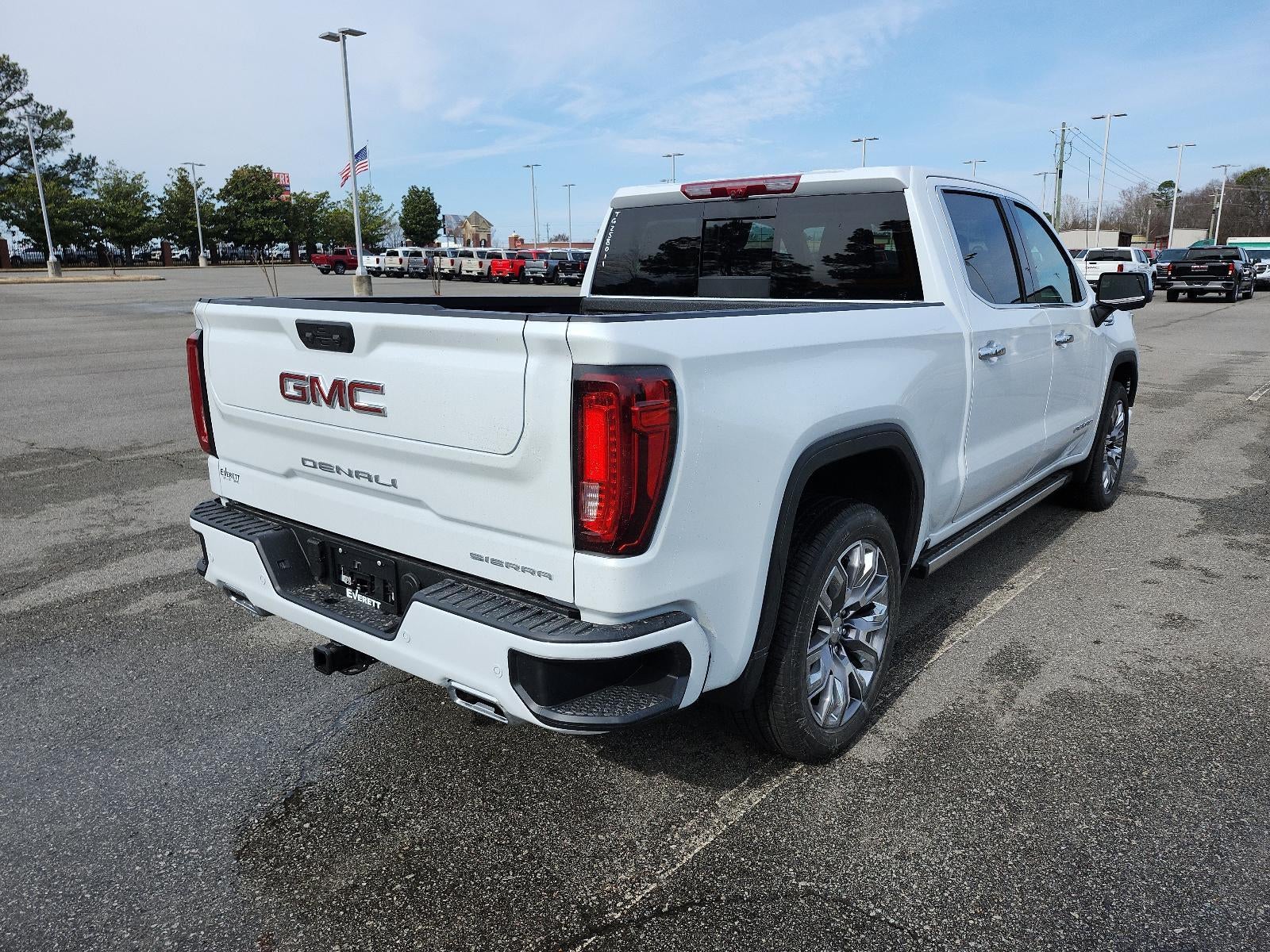 2026 GMC Sierra 1500 Crew Cab Short Box 4-Wheel Drive Denali