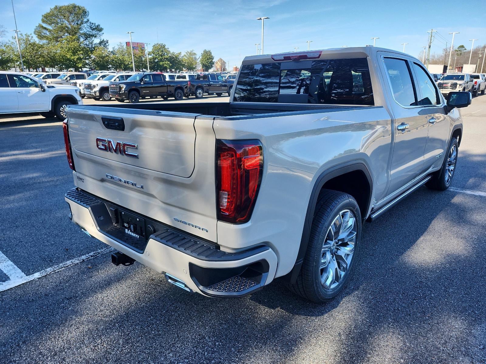 2026 GMC Sierra 1500 Crew Cab Short Box 4-Wheel Drive Denali