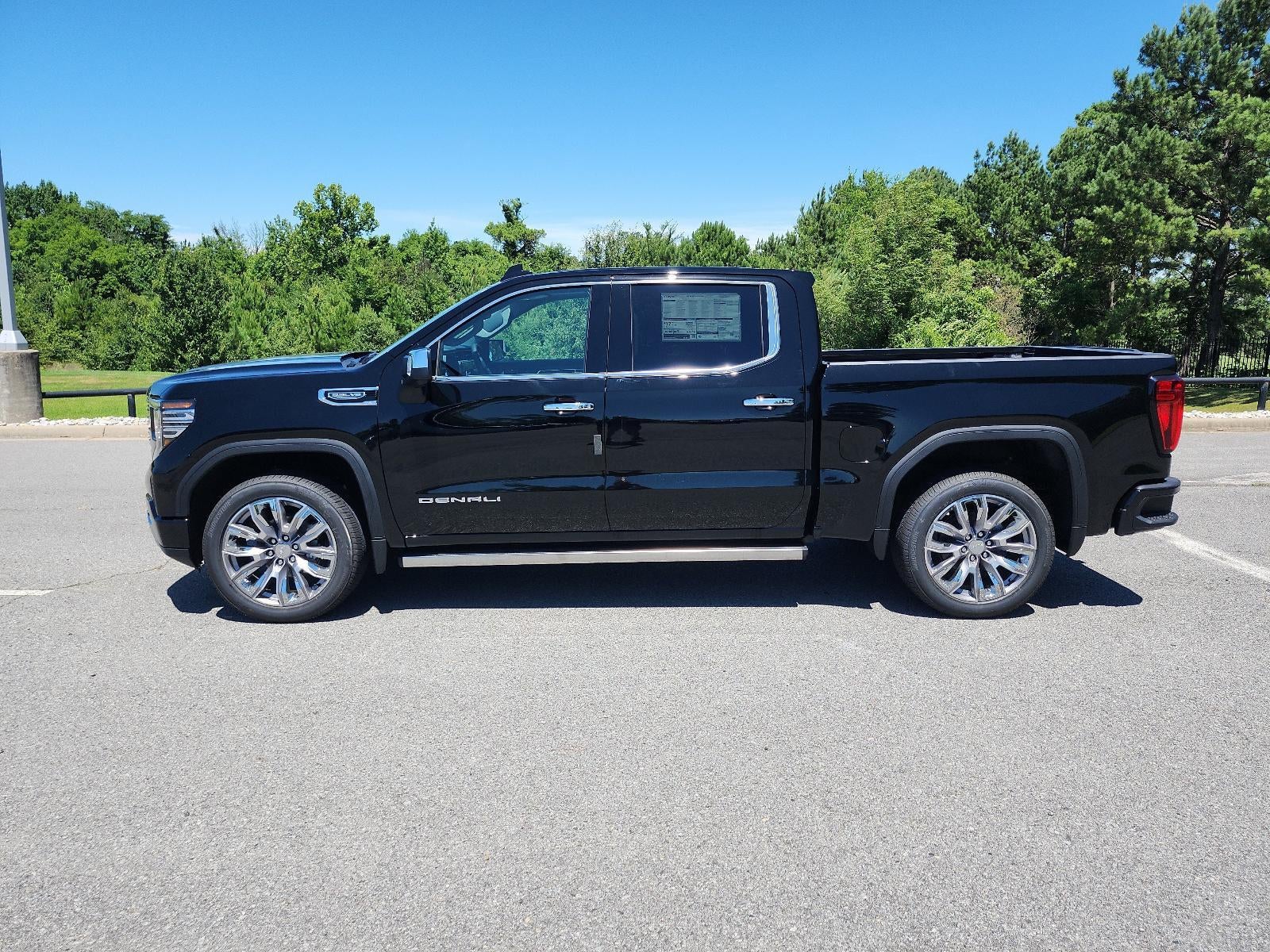 2026 GMC Sierra 1500 Crew Cab Short Box 4-Wheel Drive Denali