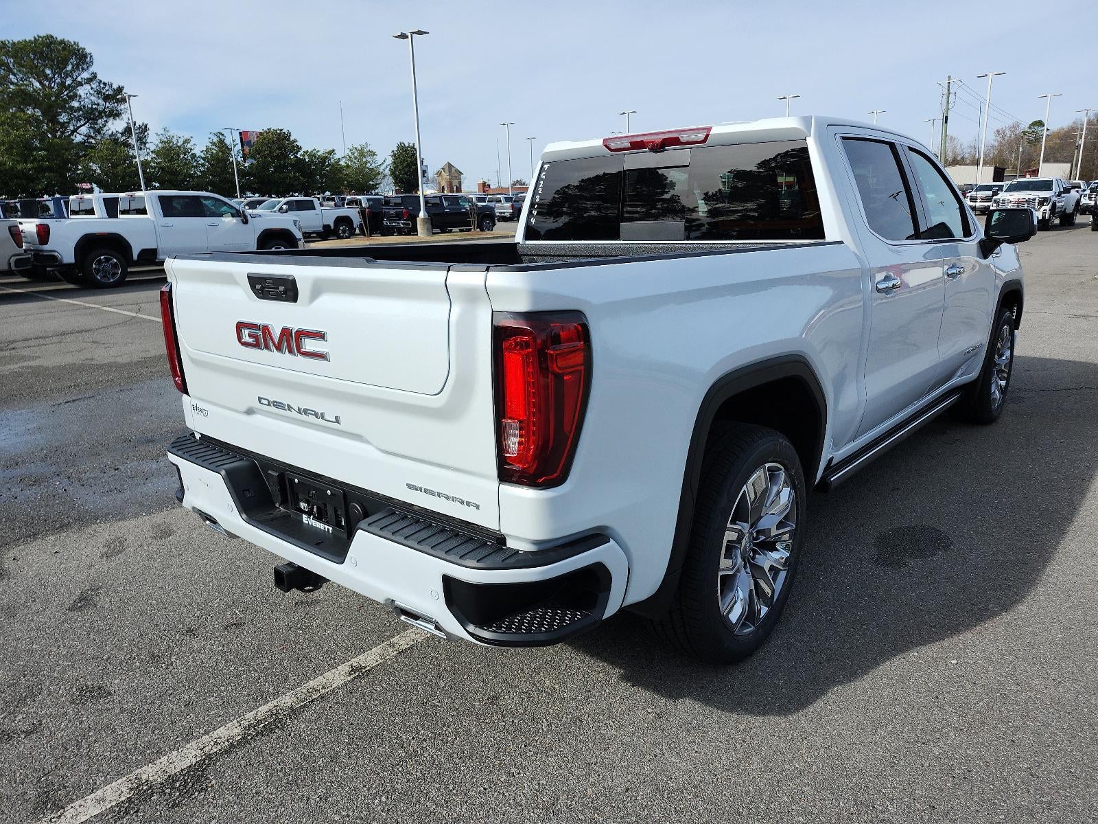 2026 GMC Sierra 1500 Crew Cab Short Box 4-Wheel Drive Denali