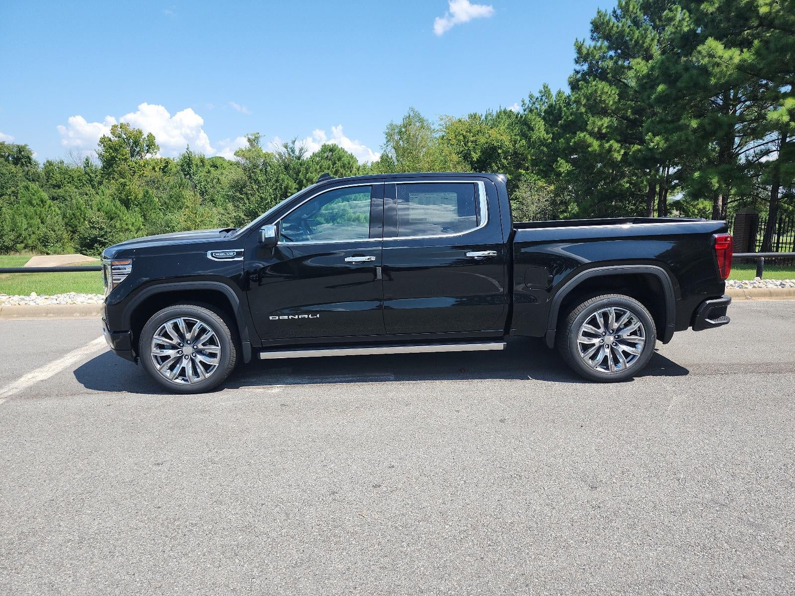 2026 GMC Sierra 1500 Crew Cab Short Box 4-Wheel Drive Denali