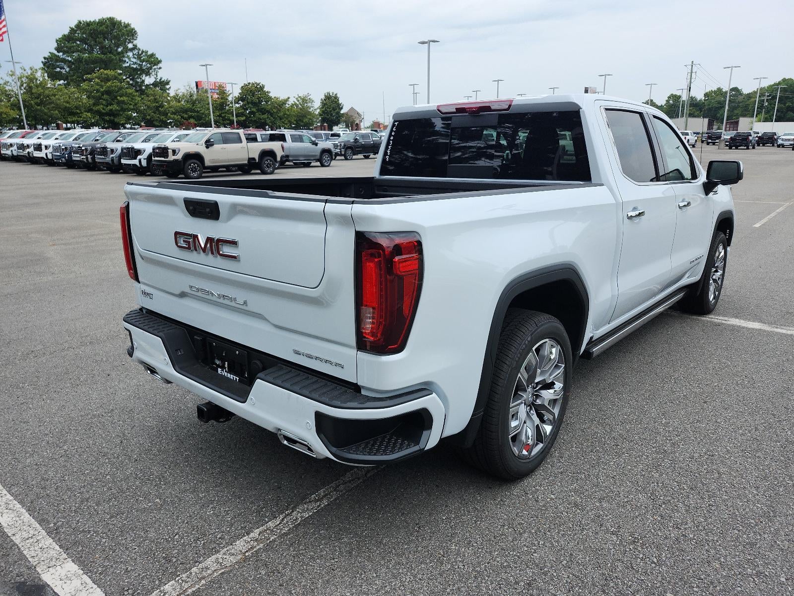 2026 GMC Sierra 1500 Crew Cab Short Box 4-Wheel Drive Denali
